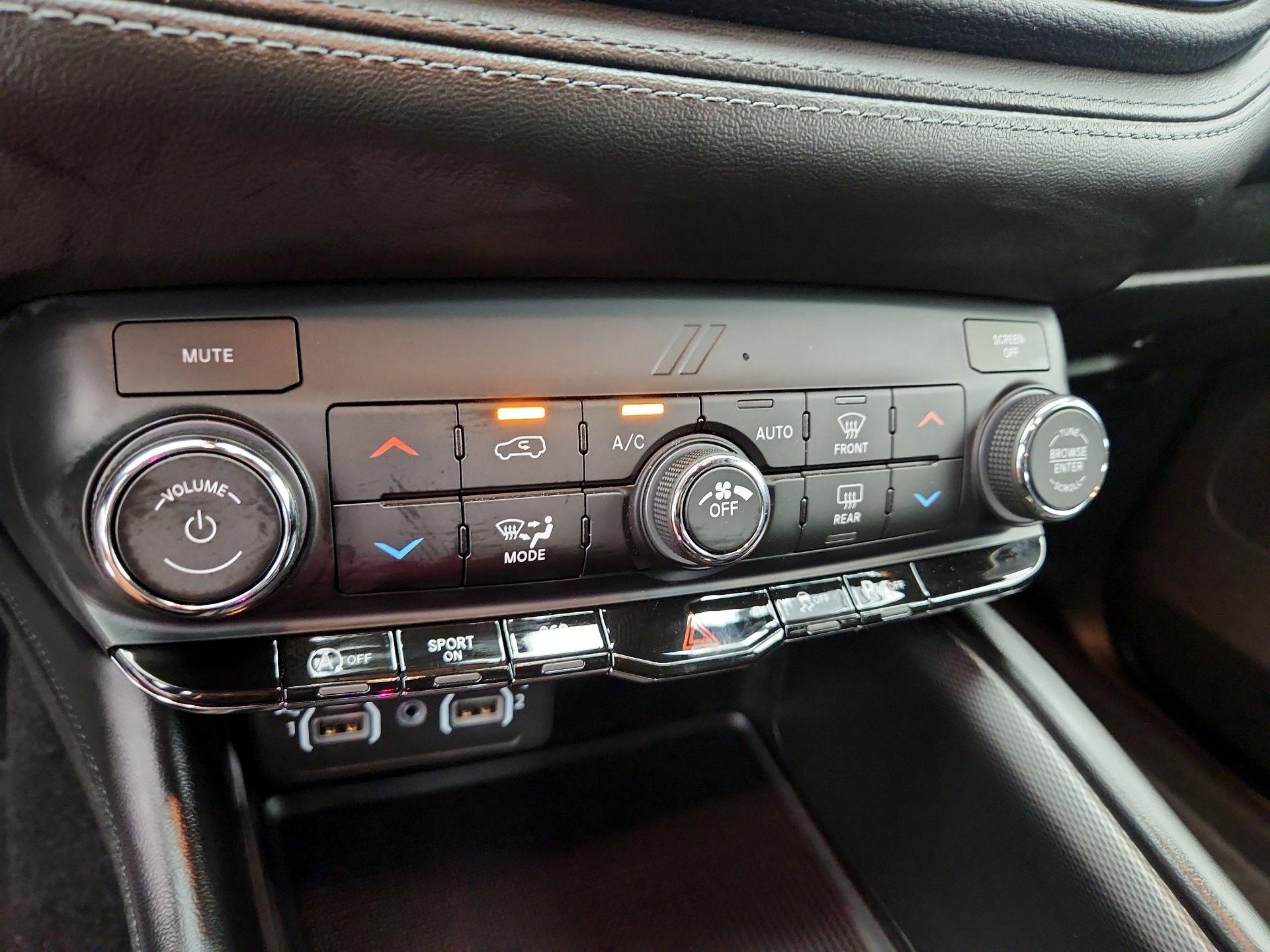 Thumbnail: 2021 Dodge Durango - 16