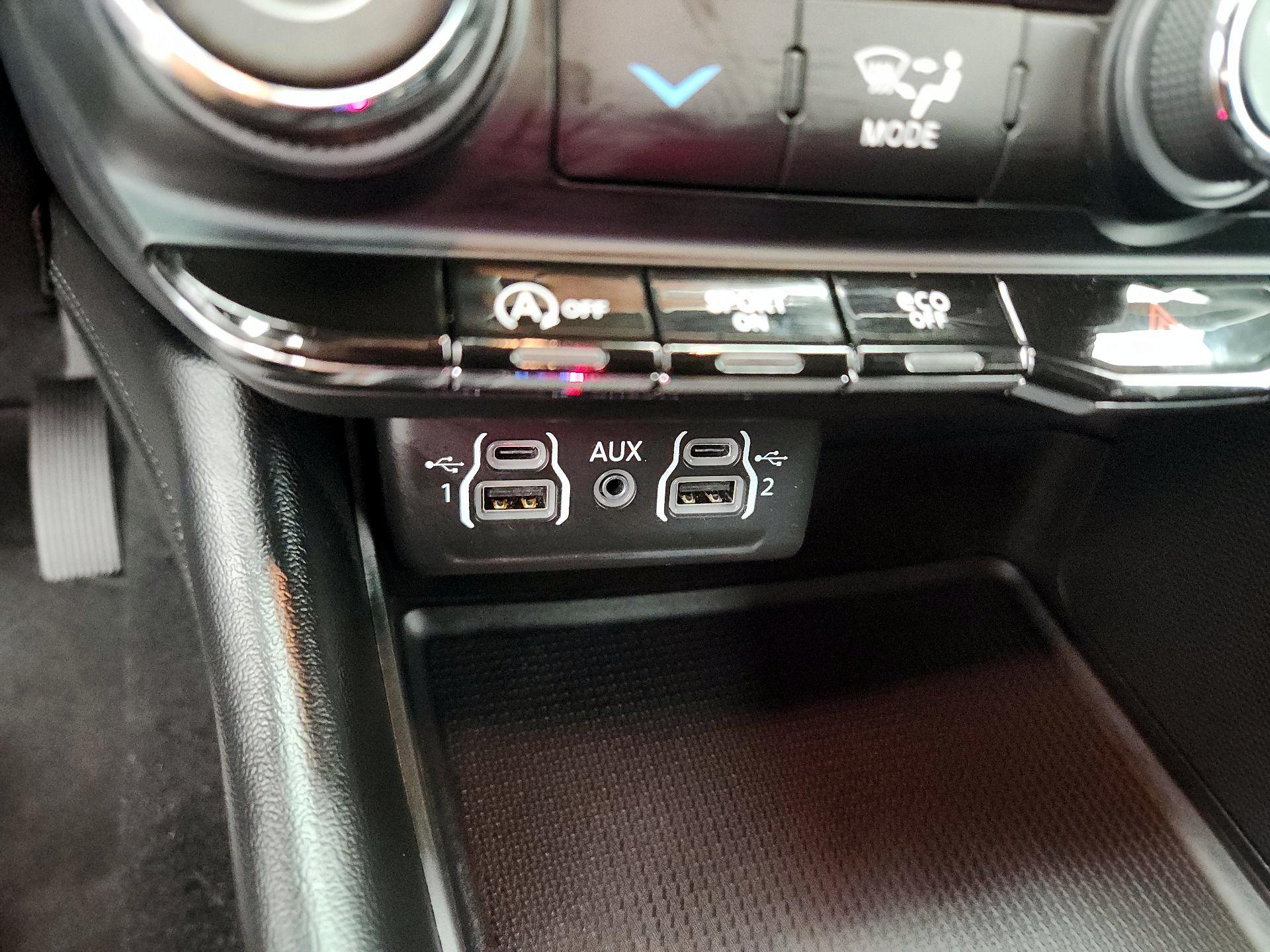 Thumbnail: 2021 Dodge Durango - 18