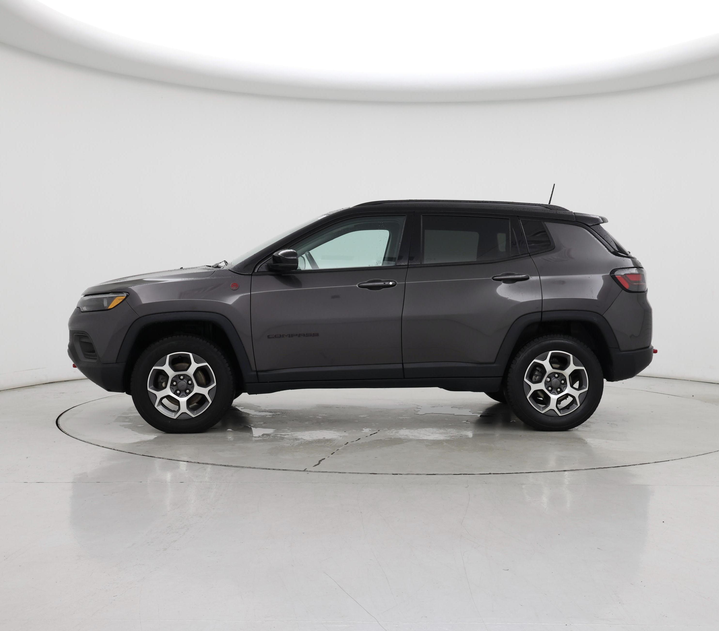 Thumbnail: 2022 Jeep Compass - 3