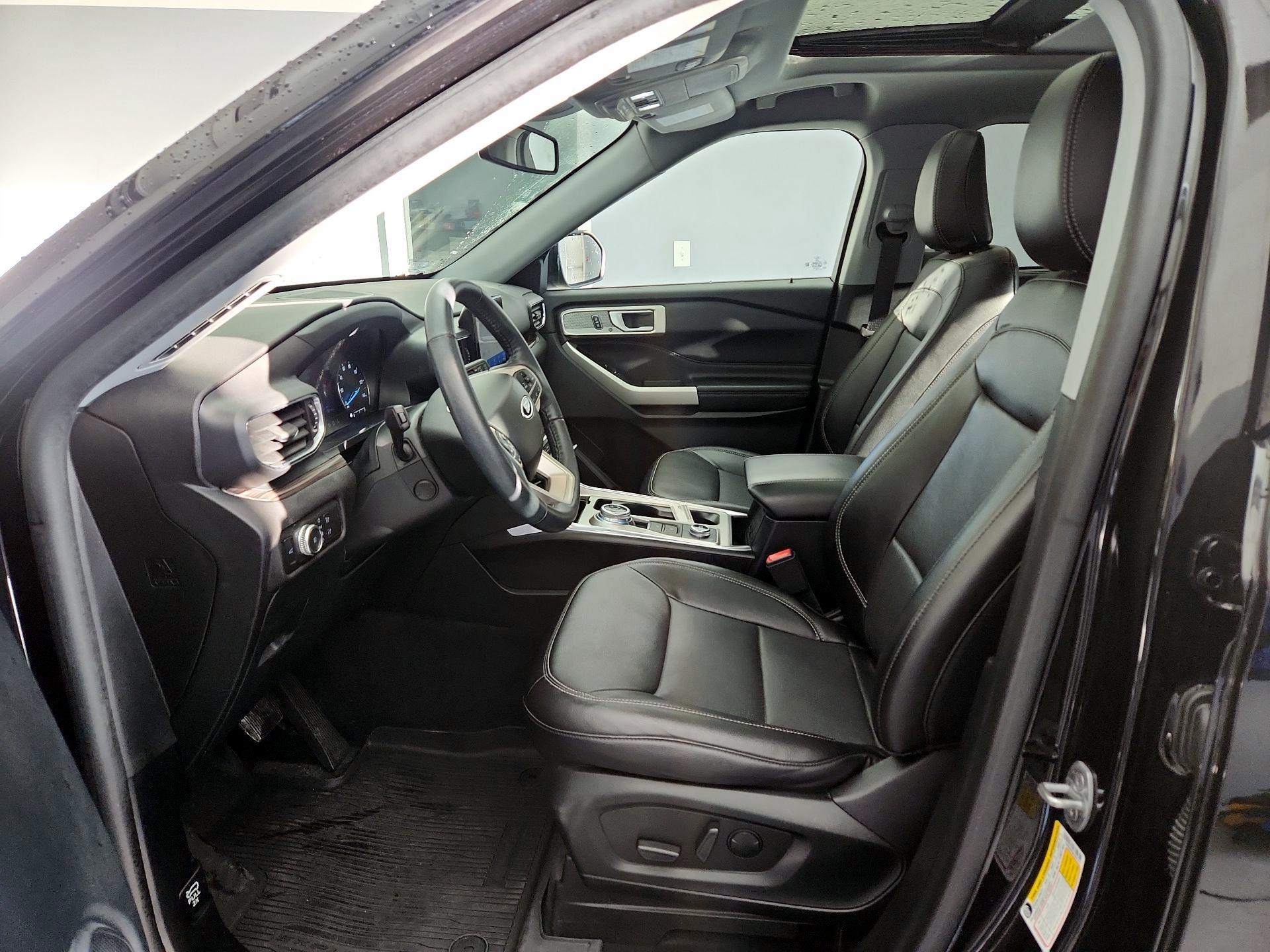 Thumbnail: 2022 Ford Explorer - 11