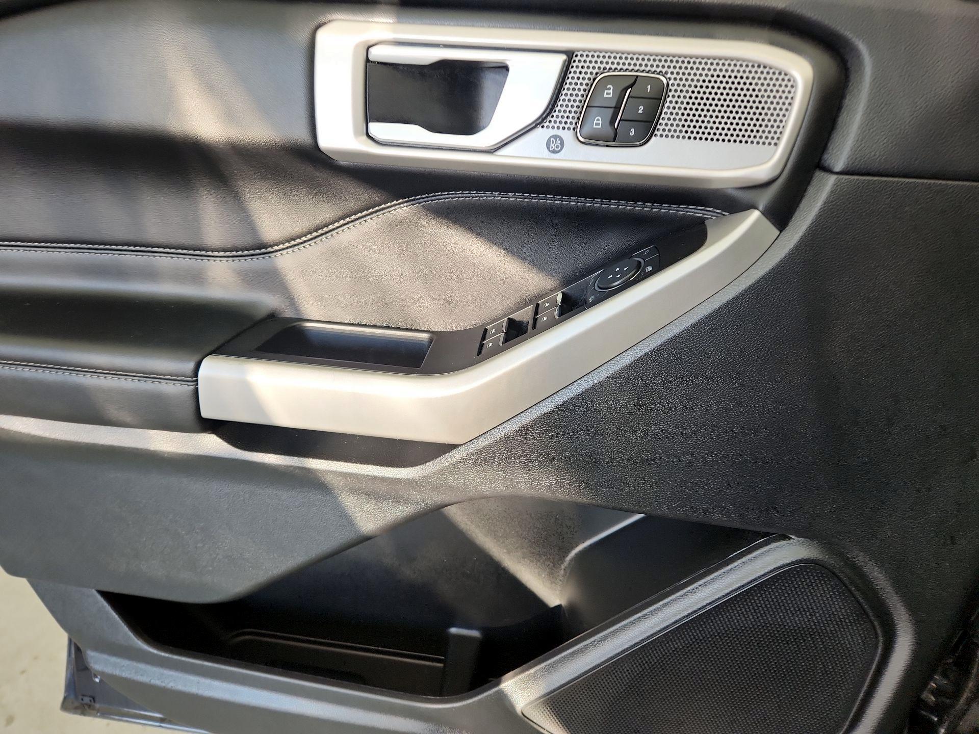 Thumbnail: 2022 Ford Explorer - 12