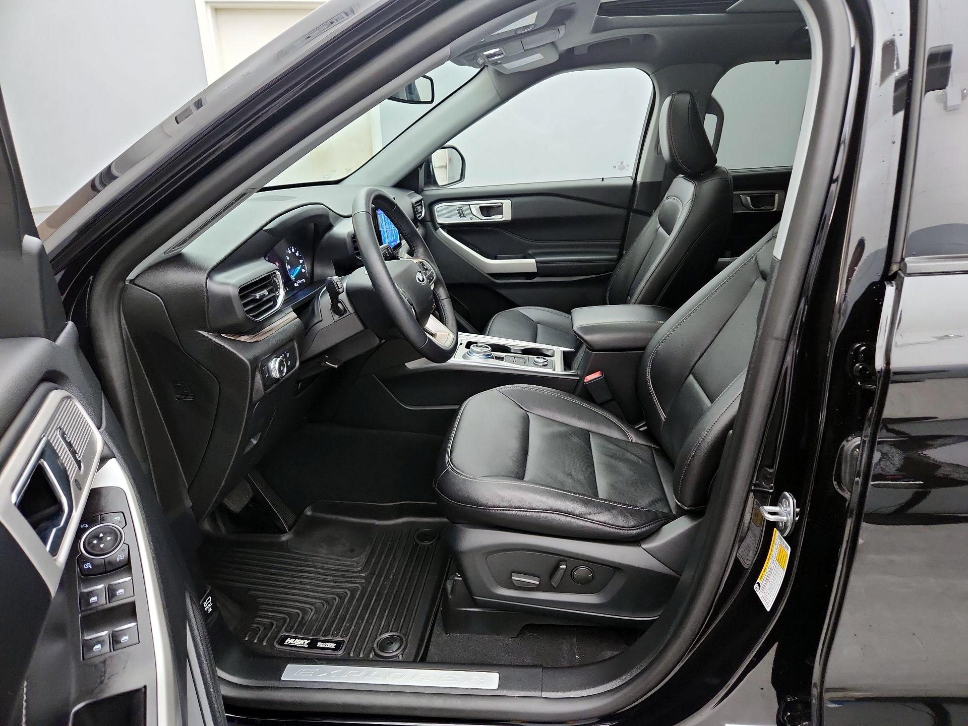 Thumbnail: 2021 Ford Explorer - 11