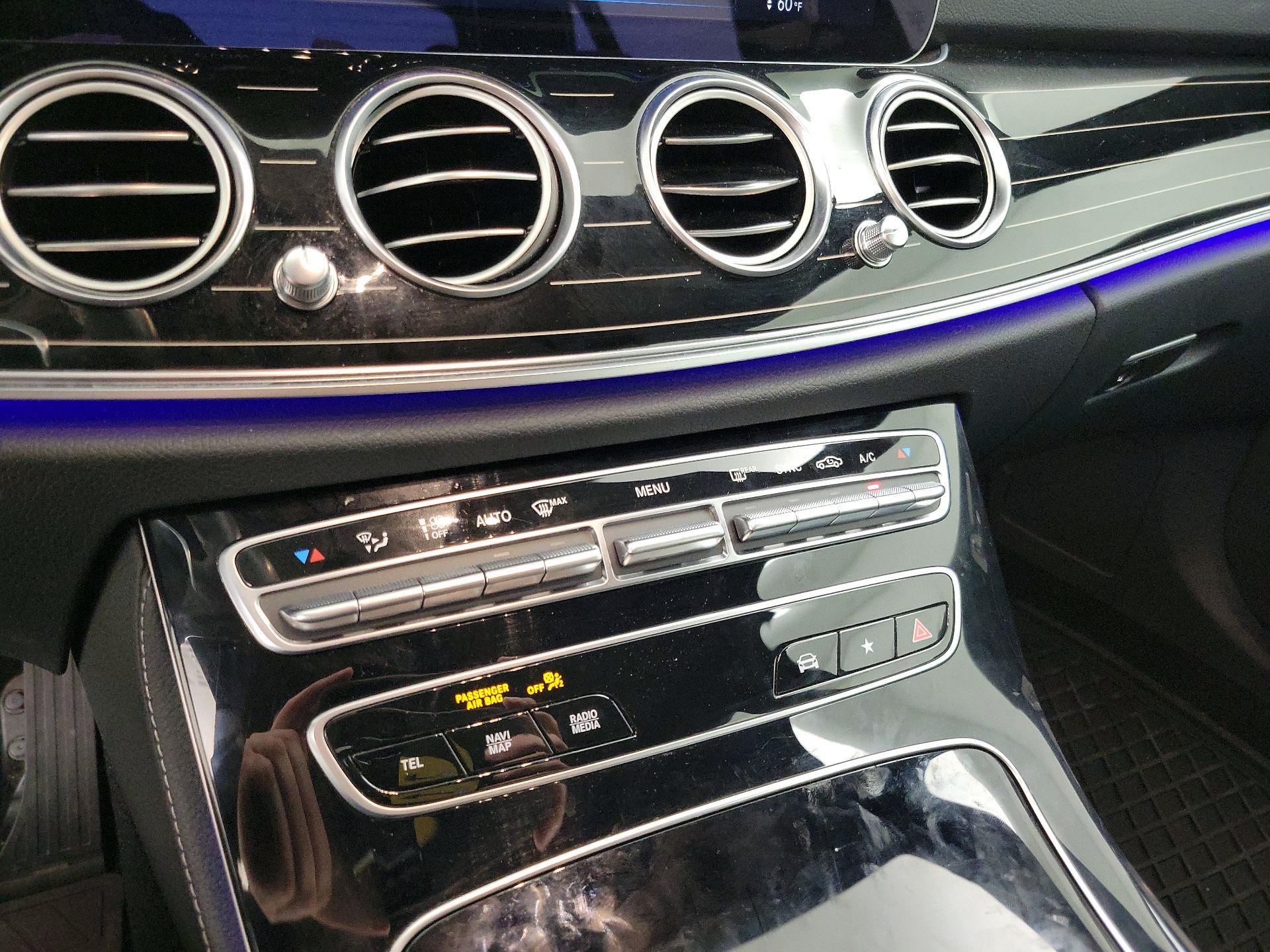 Thumbnail: 2021 Mercedes-Benz E-Class - 17