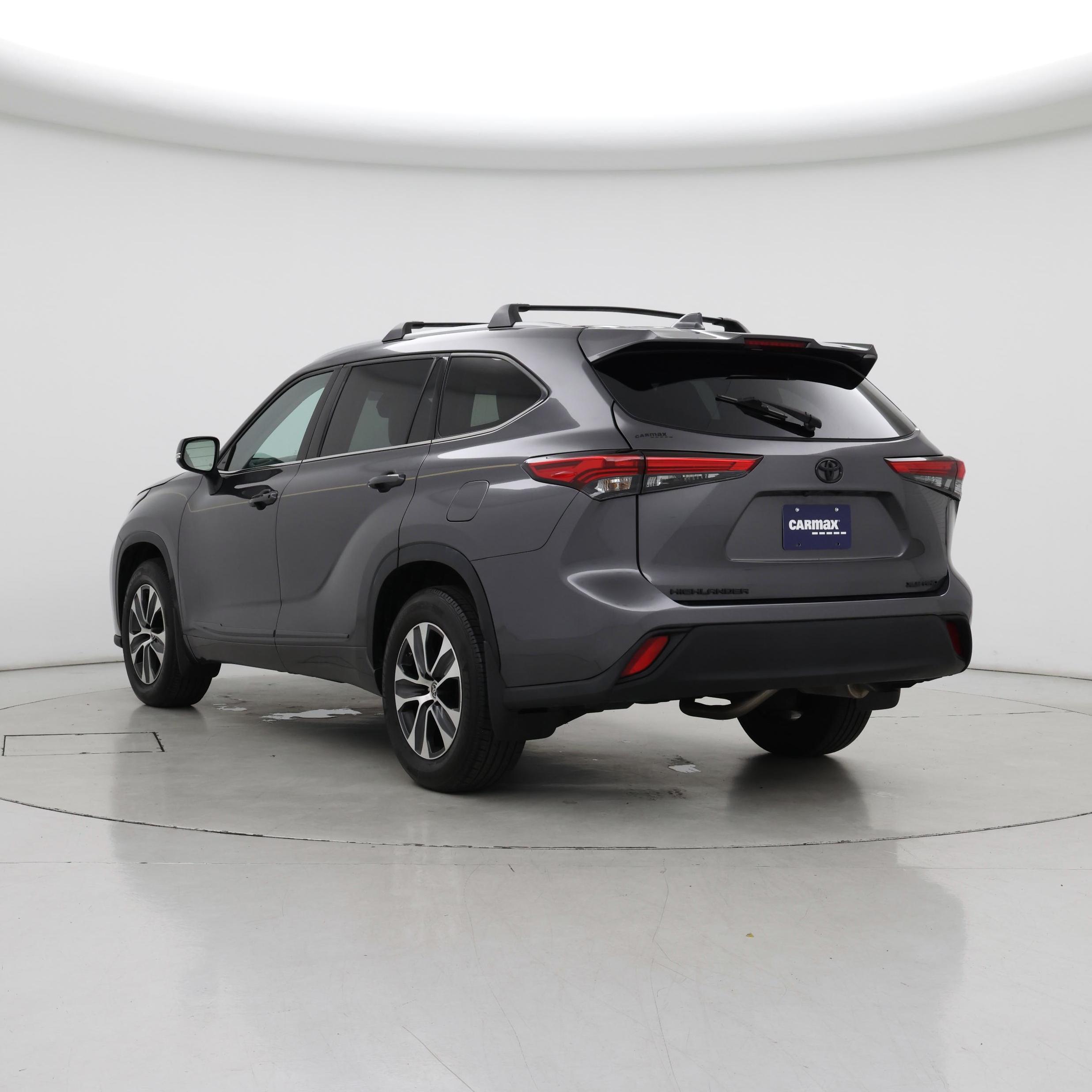Thumbnail: 2022 Toyota Highlander - 2