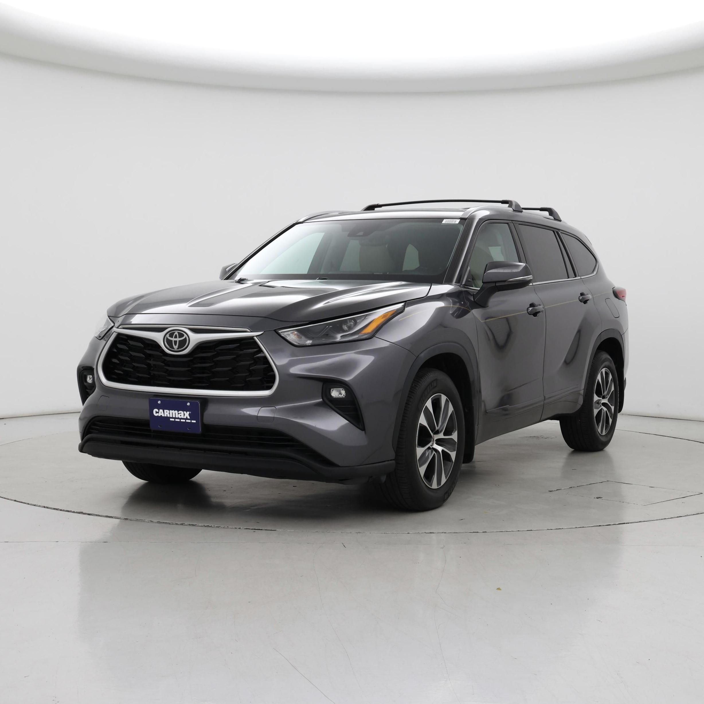Thumbnail: 2022 Toyota Highlander - 4