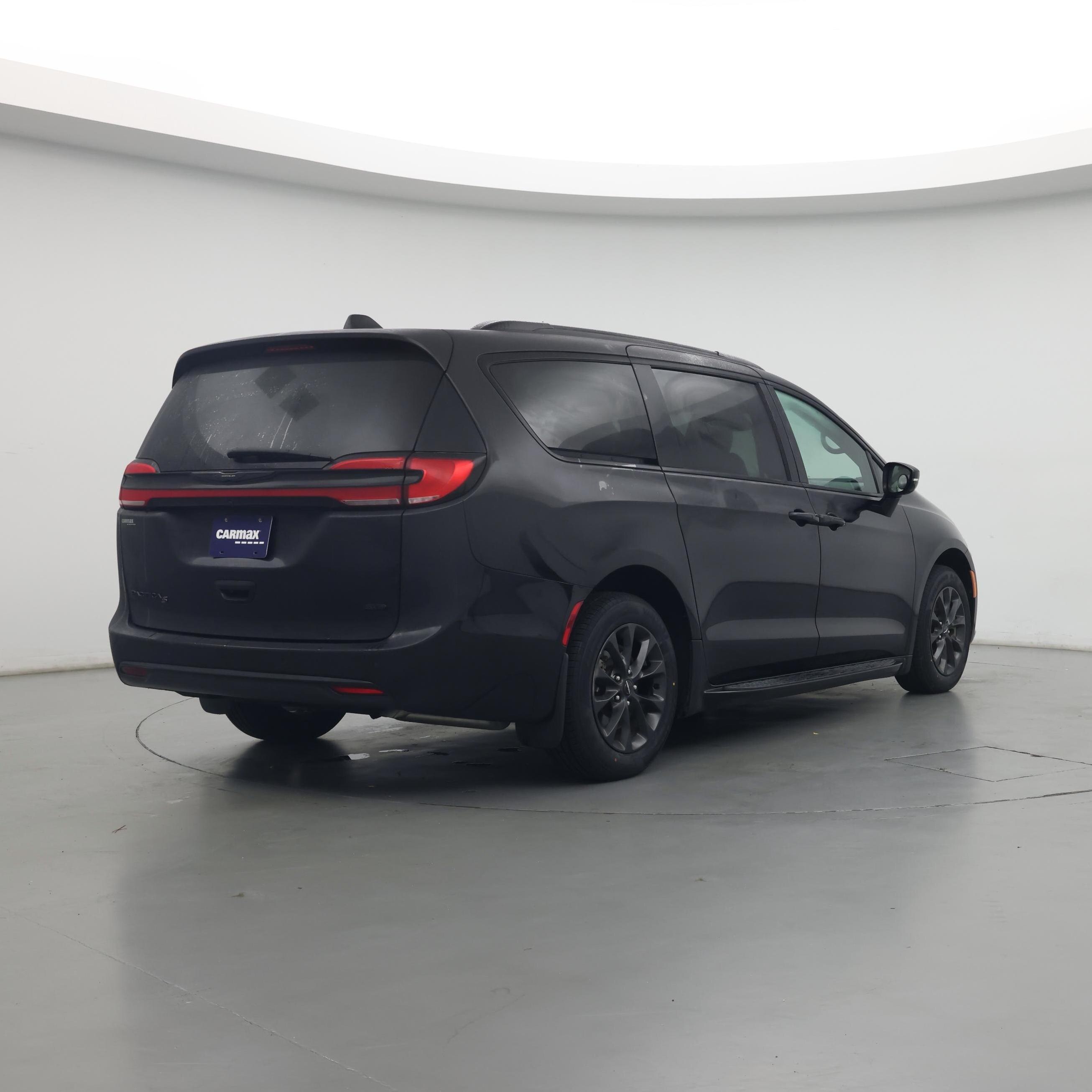 Thumbnail: 2021 Chrysler Pacifica - 8