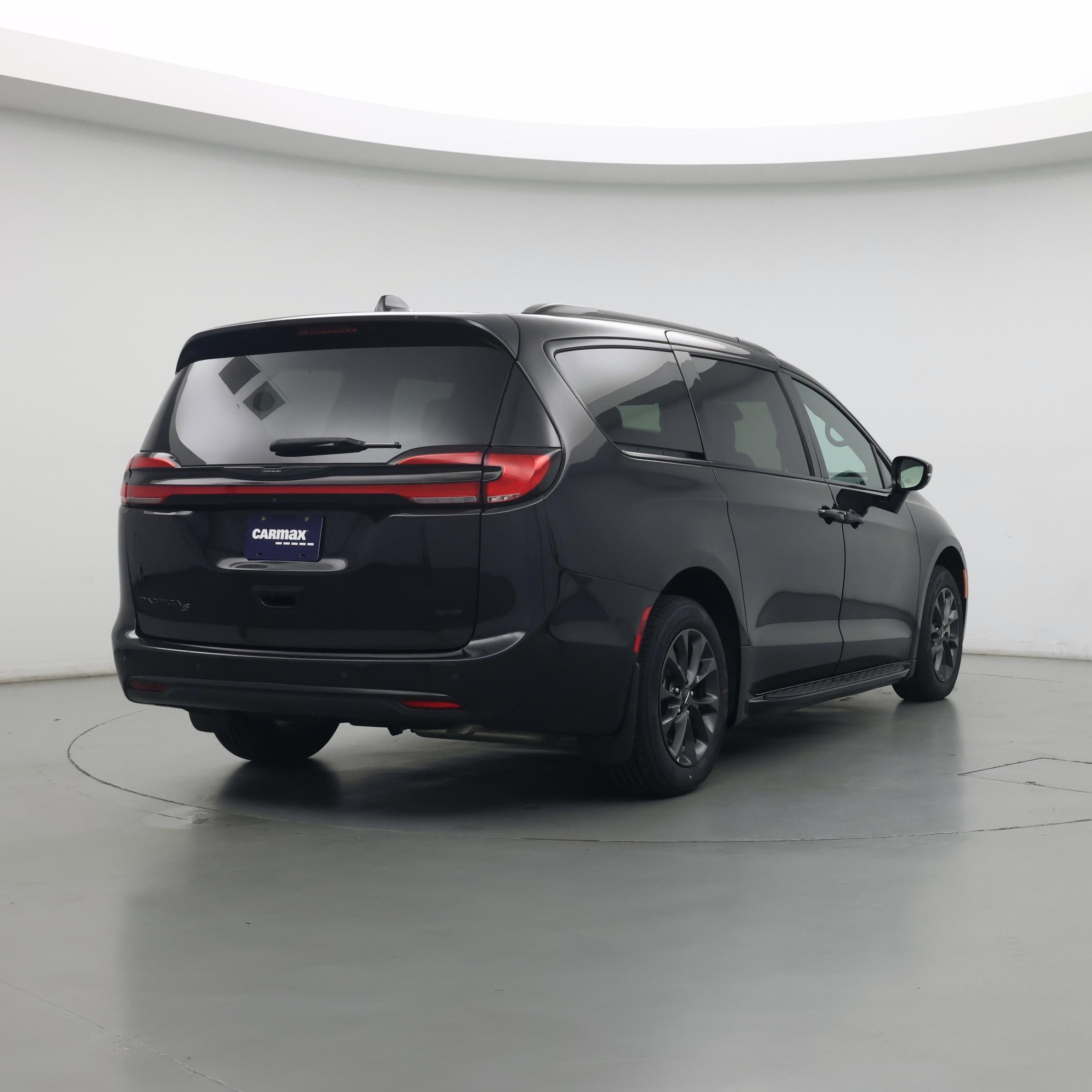Thumbnail: 2021 Chrysler Pacifica - 2