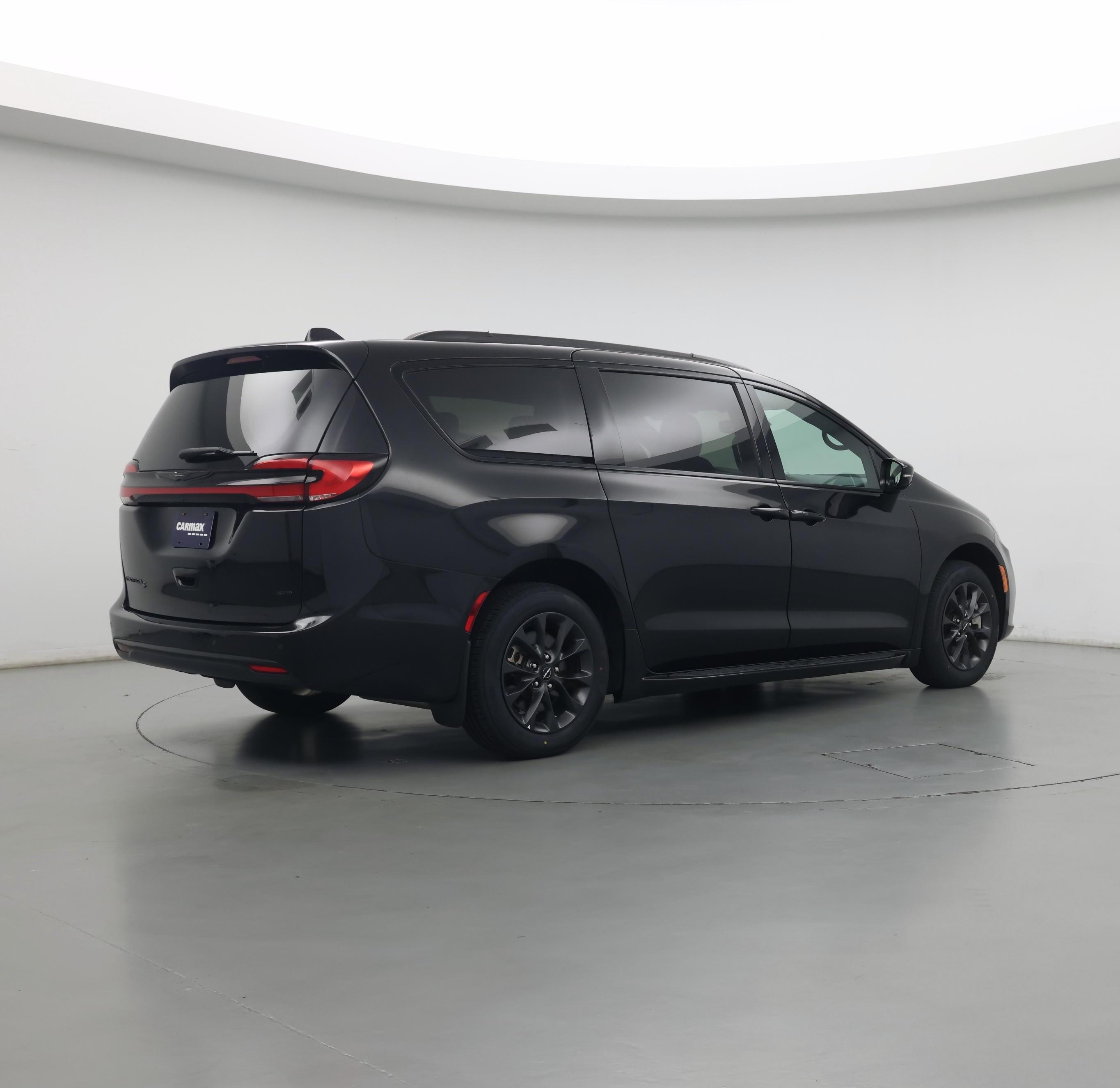 Thumbnail: 2021 Chrysler Pacifica - 7