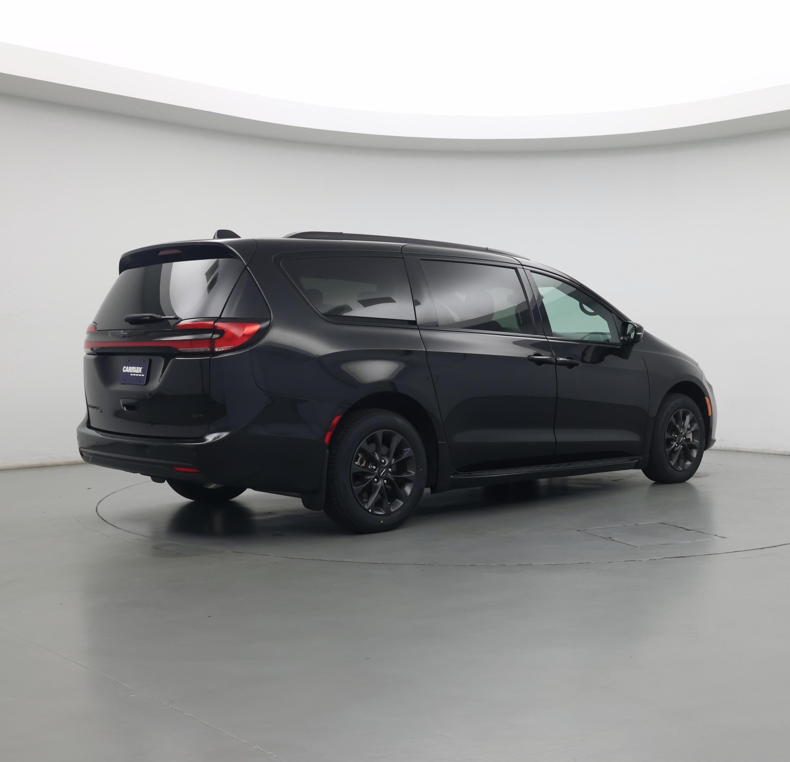 Thumbnail: 2021 Chrysler Pacifica - 8
