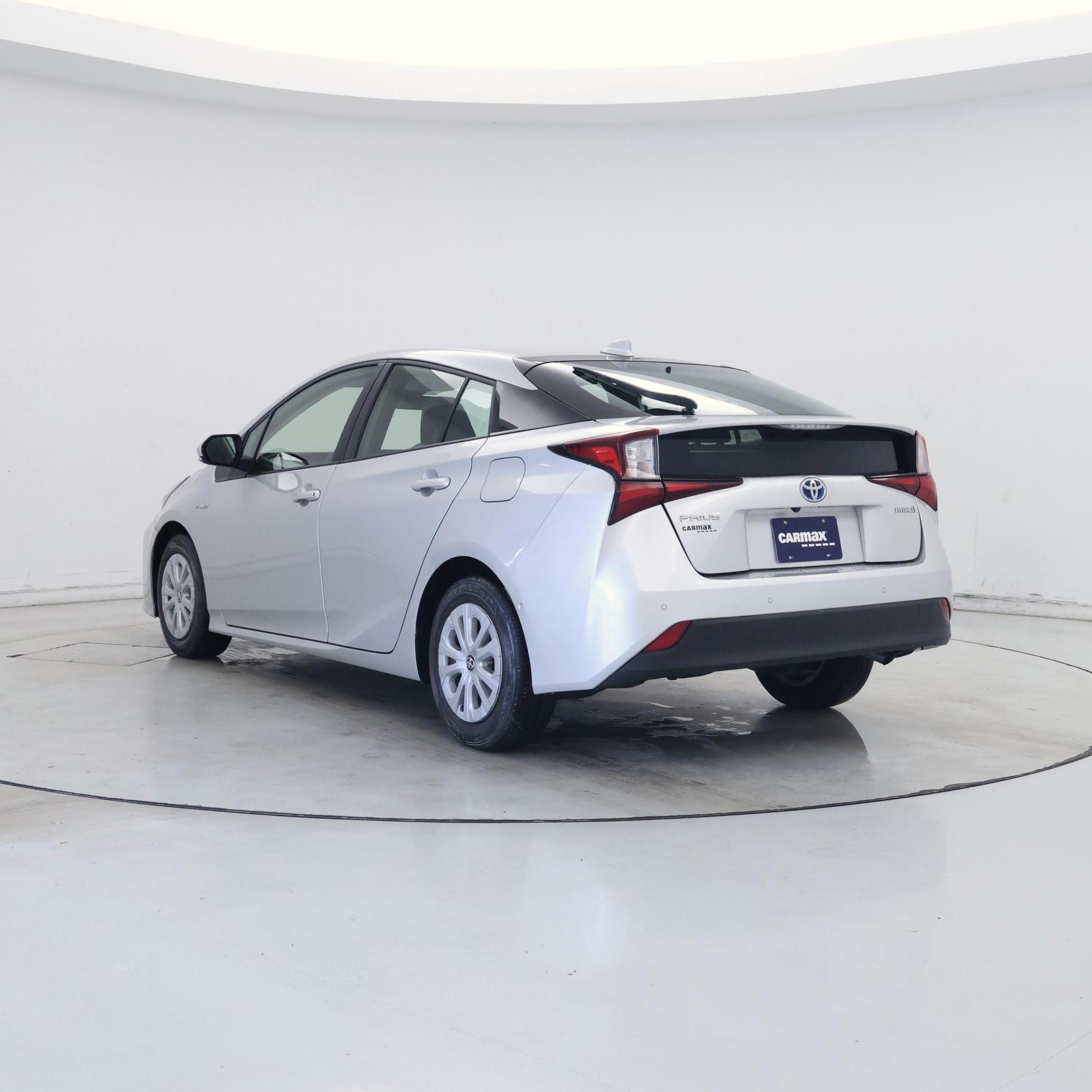 Thumbnail: 2021 Toyota Prius - 2