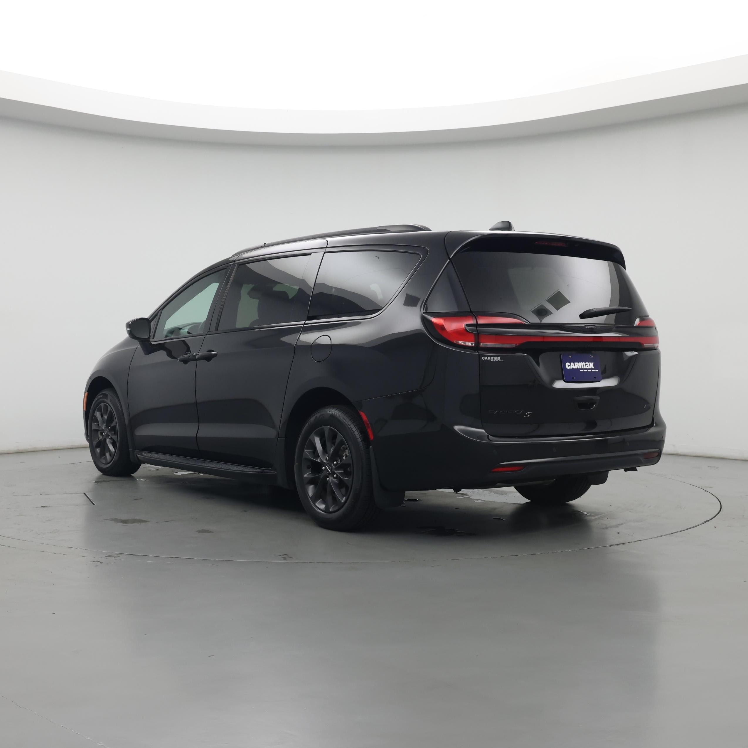 Thumbnail: 2021 Chrysler Pacifica - 2