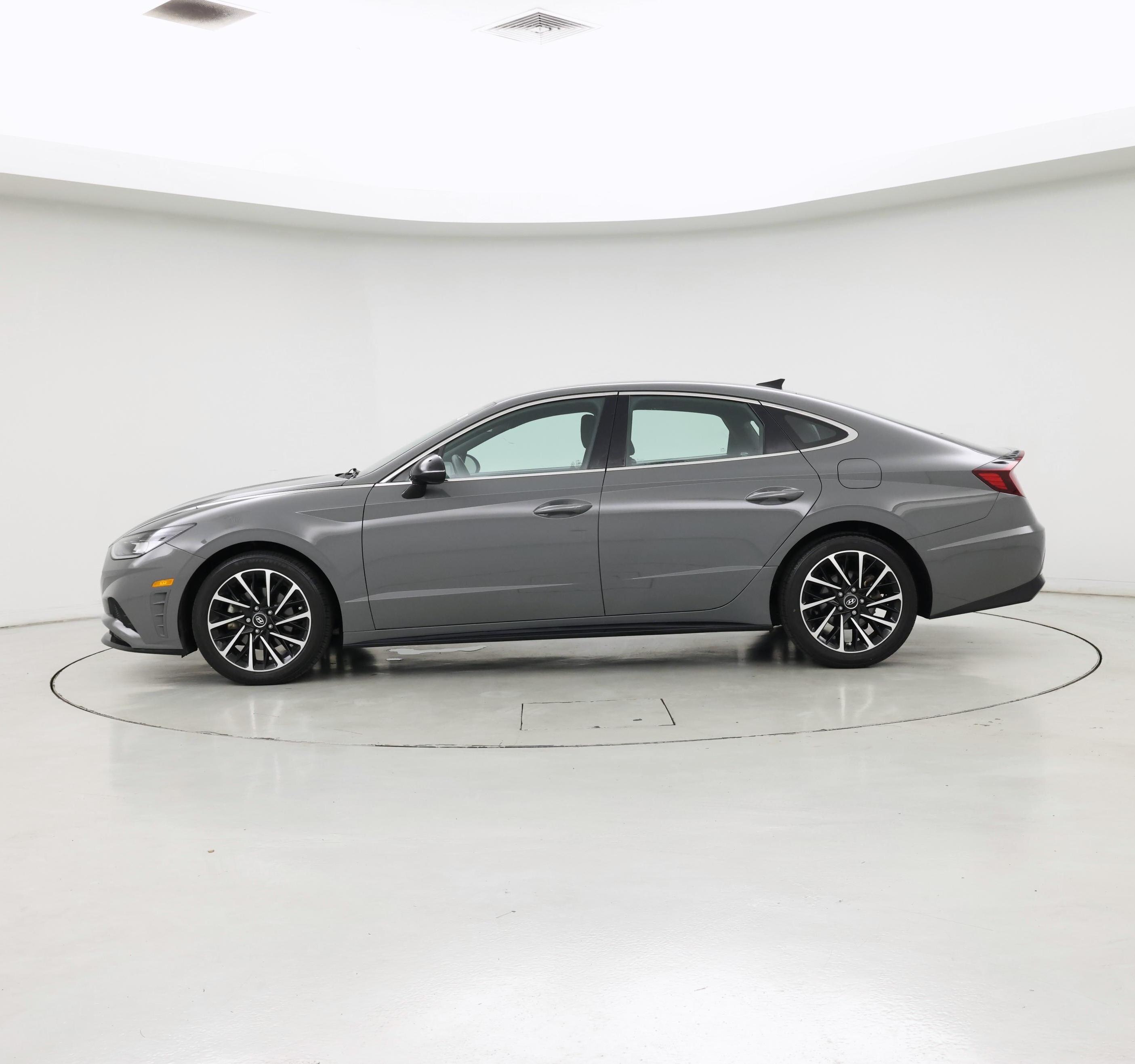 Thumbnail: 2020 Hyundai Sonata - 3