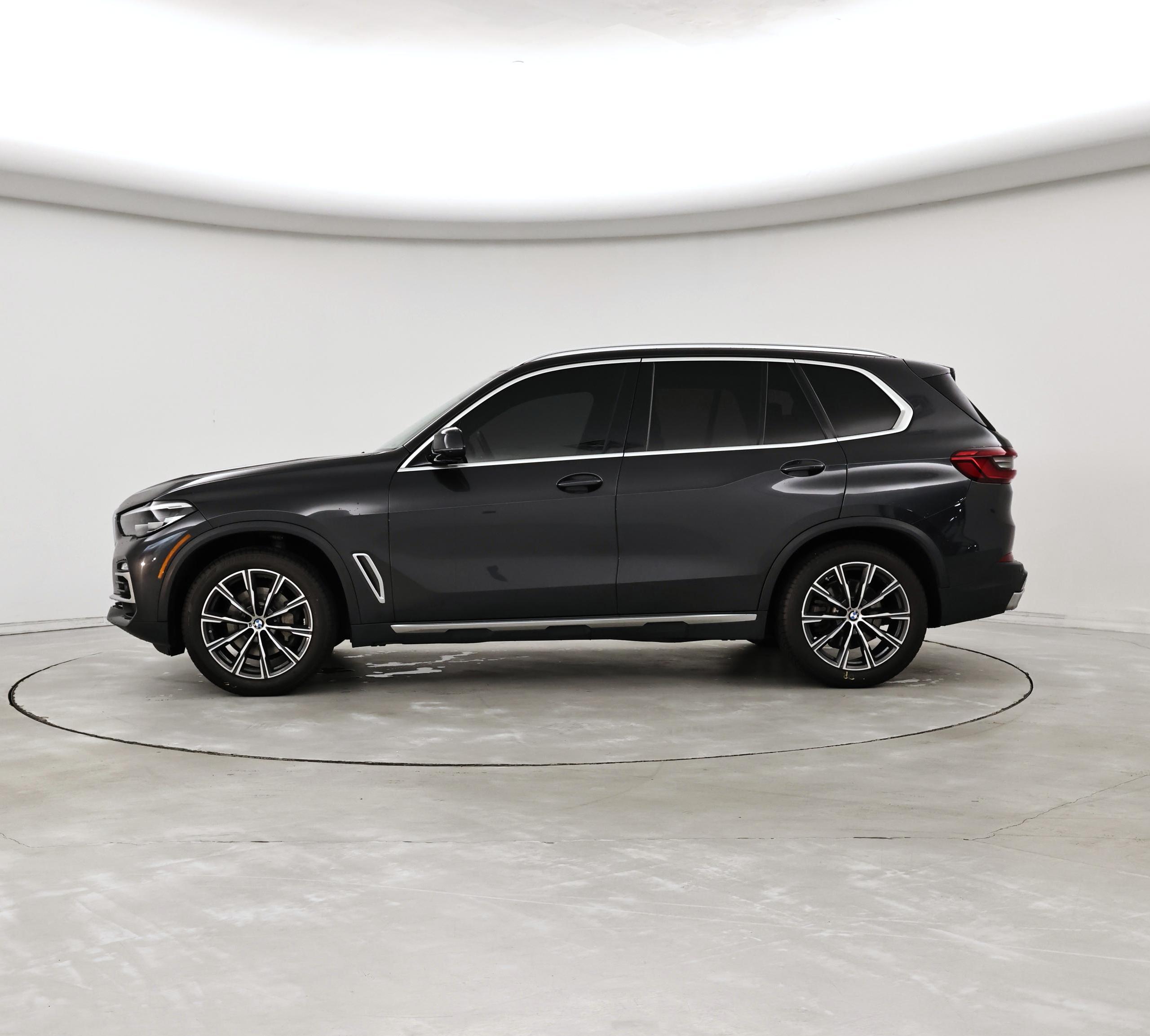 Thumbnail: 2020 BMW X5 - 3