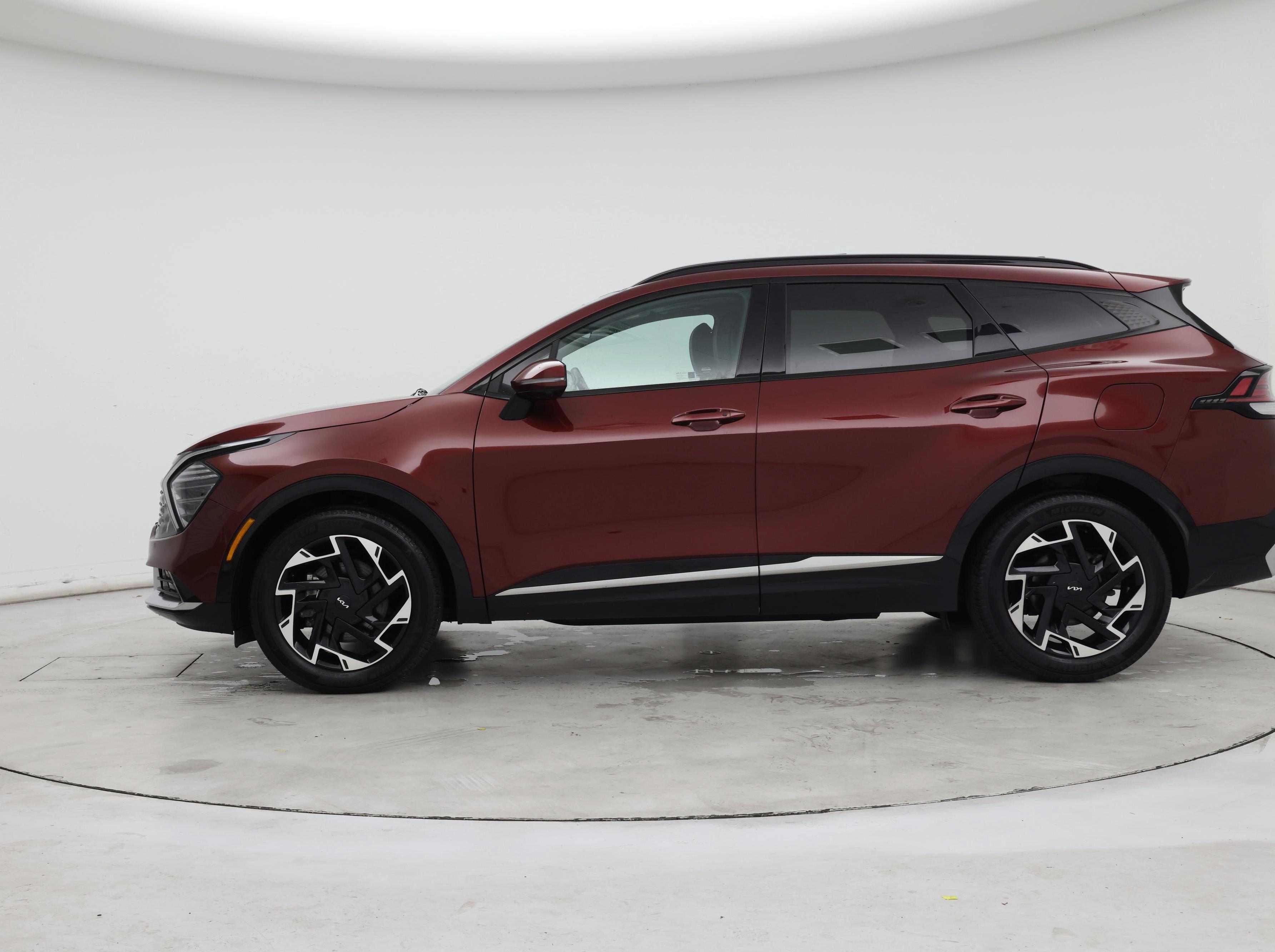 Thumbnail: 2023 Kia Sportage - 3