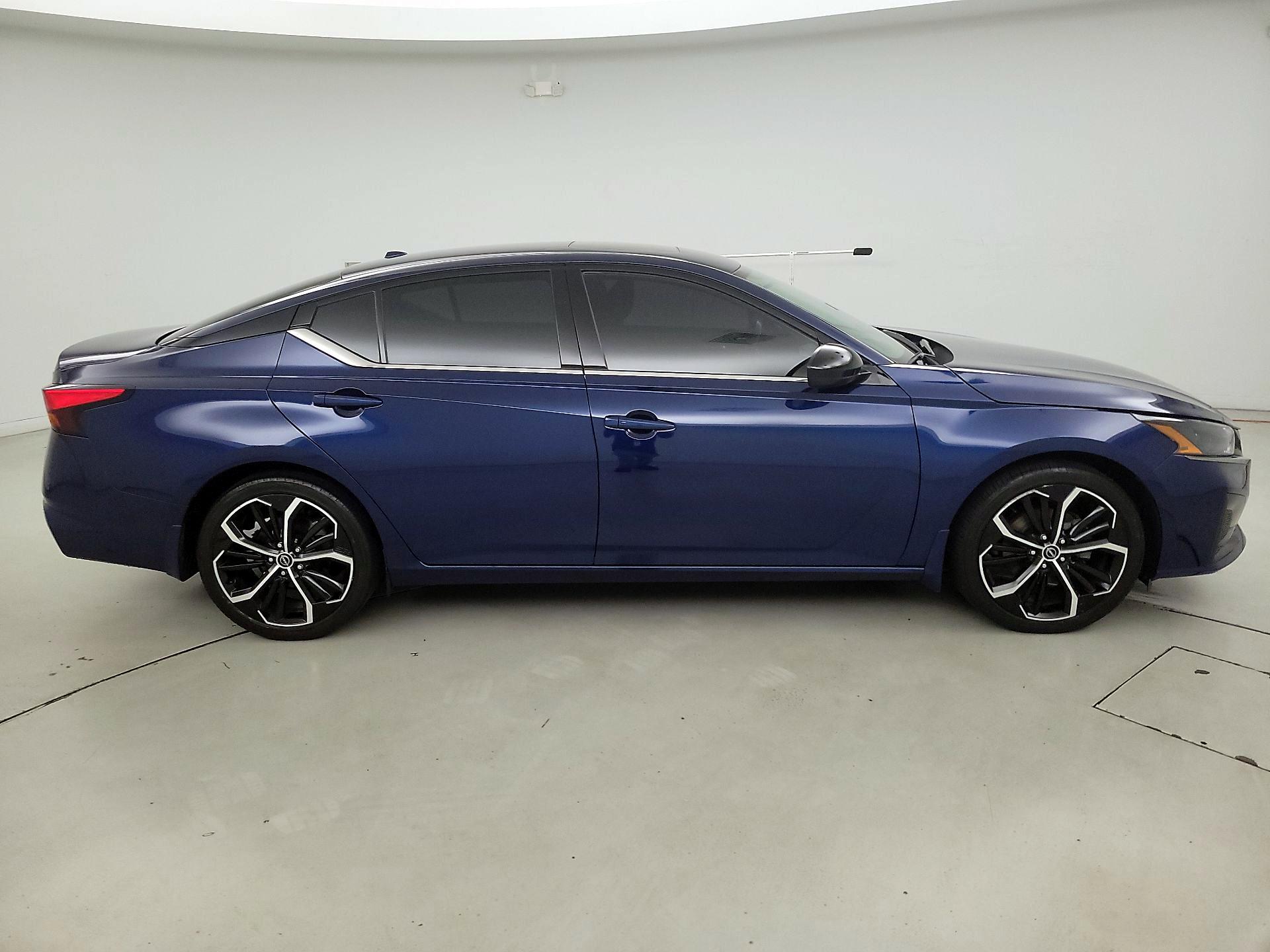 Thumbnail: 2023 Nissan Altima - 4