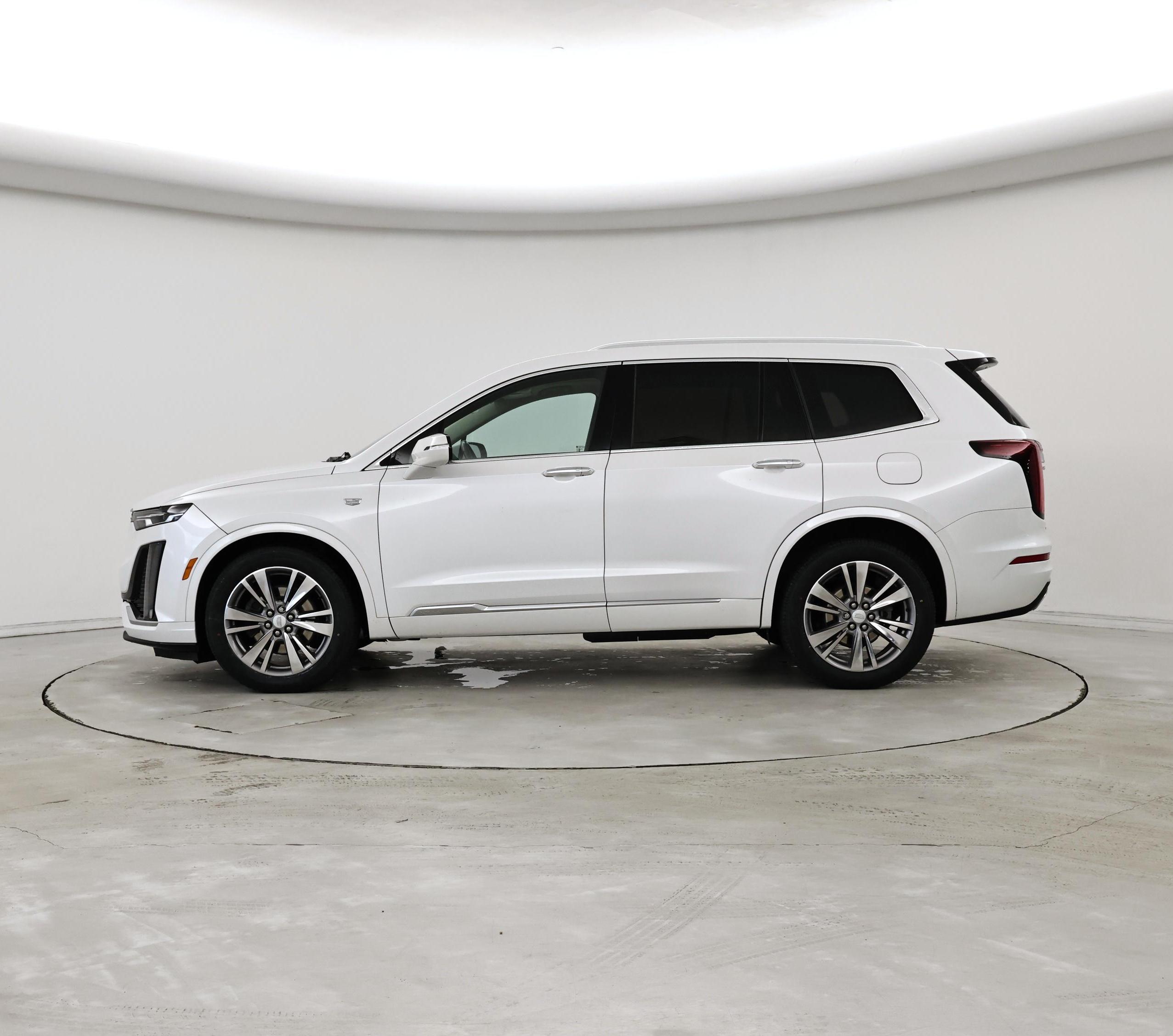 Thumbnail: 2022 Cadillac XT6 - 3