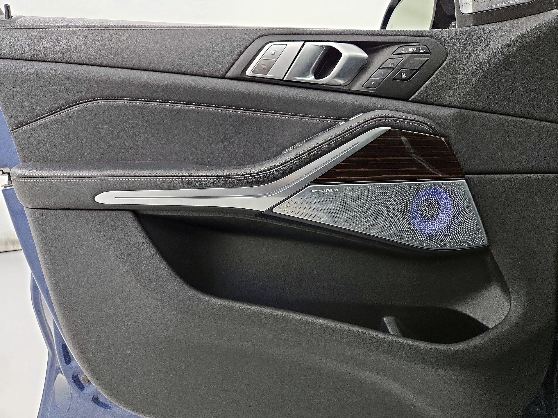 Thumbnail: 2020 BMW X7 - 12