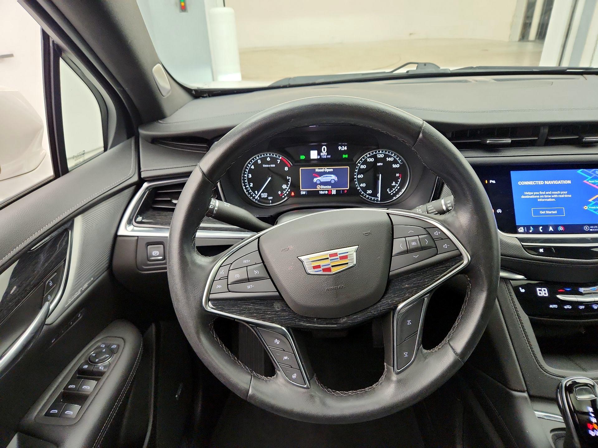 Thumbnail: 2022 Cadillac XT5 - 10
