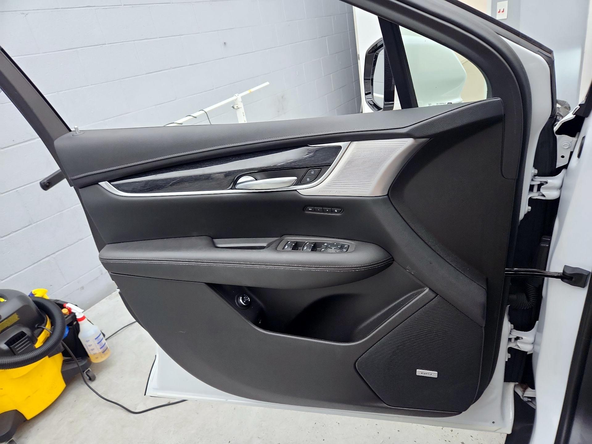 Thumbnail: 2022 Cadillac XT5 - 12