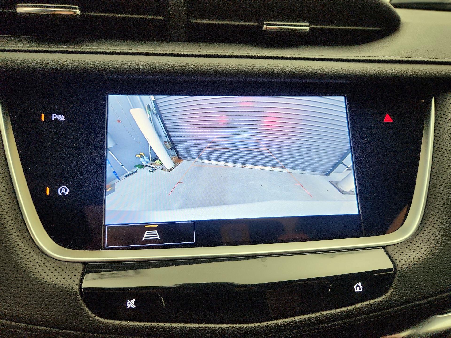 Thumbnail: 2022 Cadillac XT5 - 15