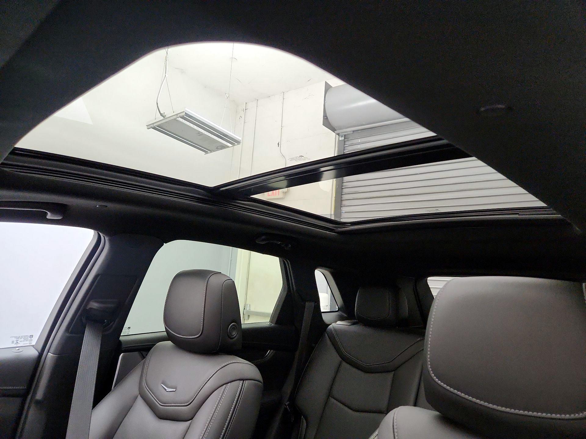 Thumbnail: 2022 Cadillac XT5 - 20