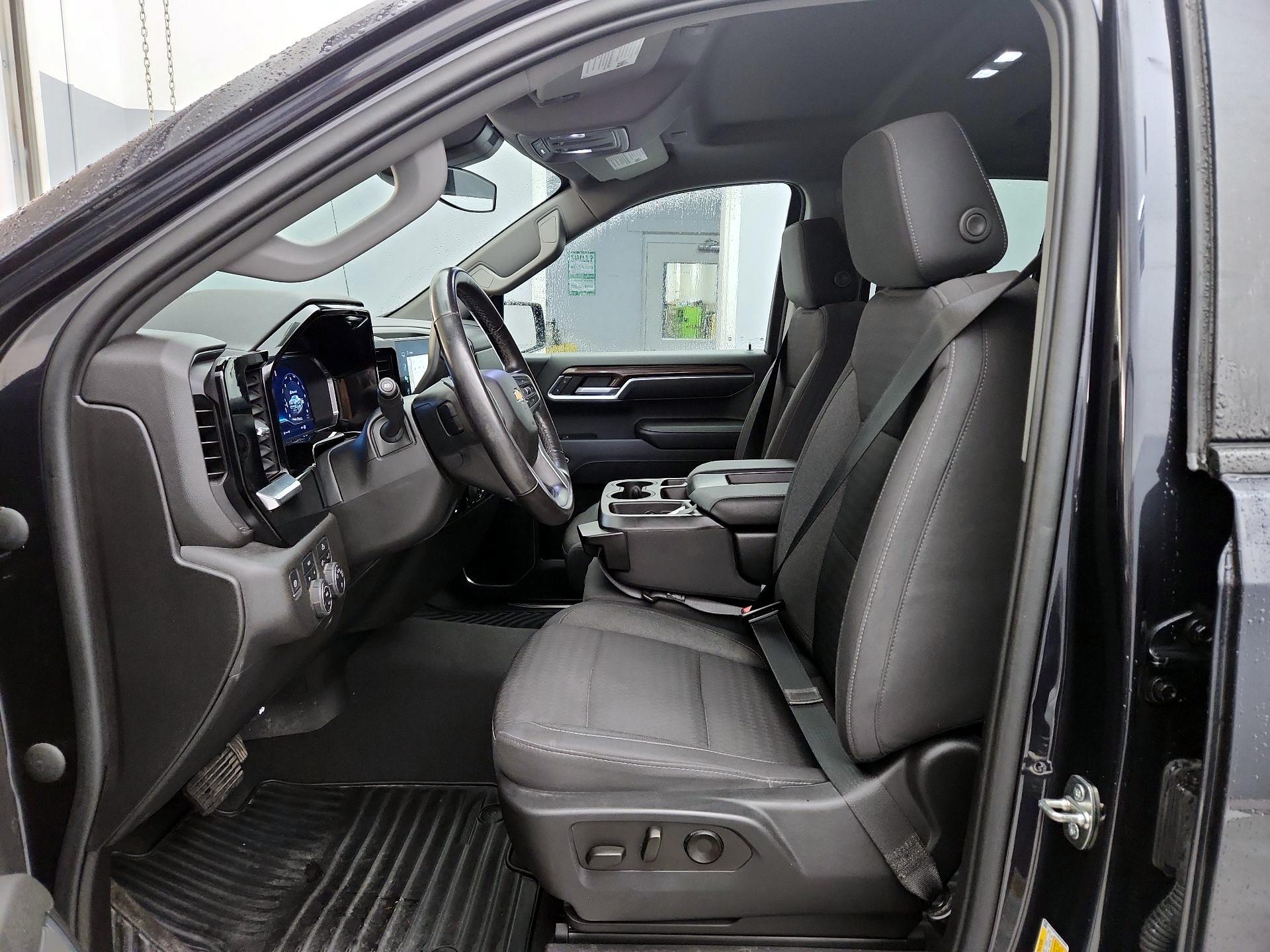 Thumbnail: 2022 Chevrolet Silverado 1500 - 11