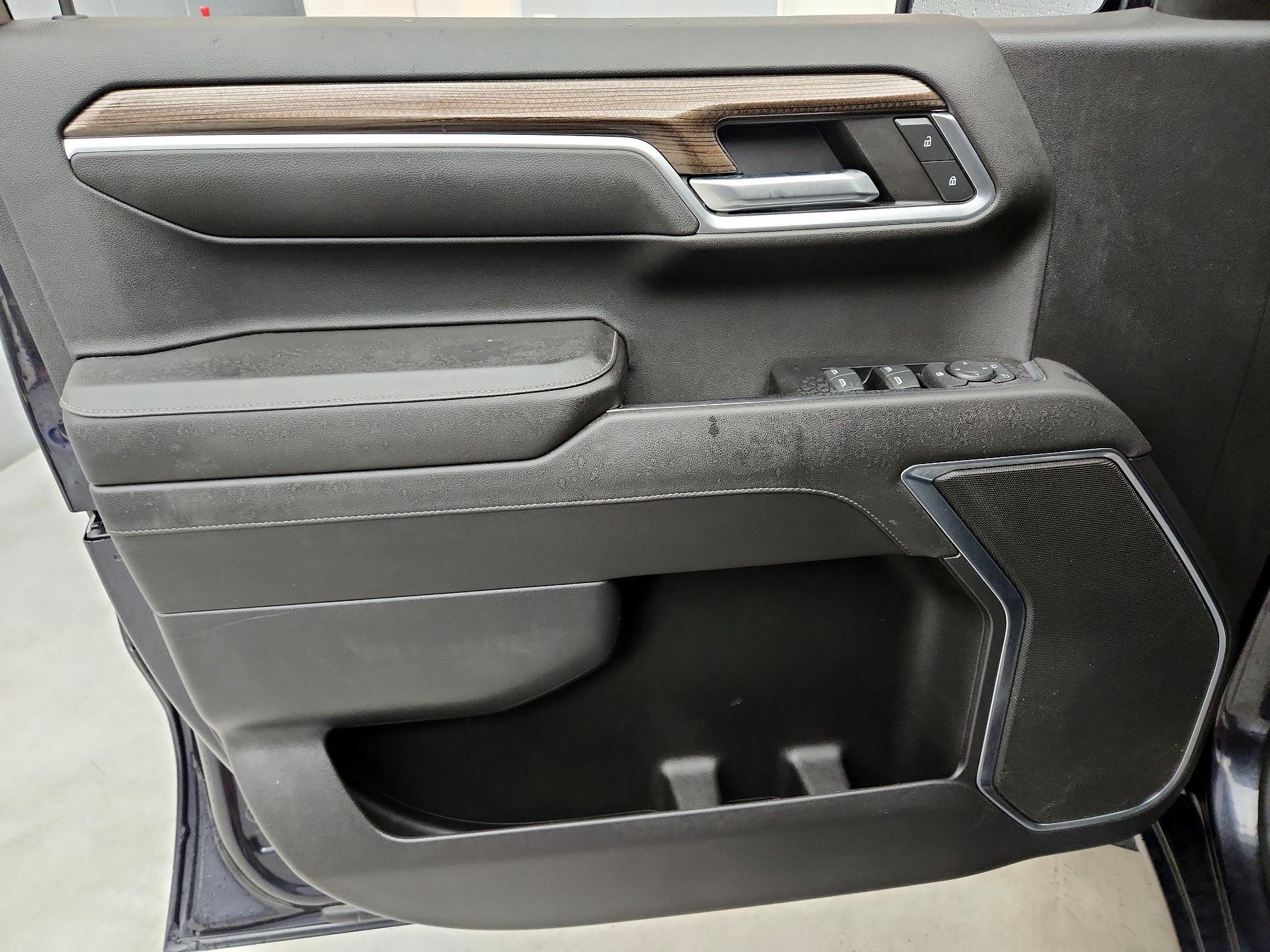 Thumbnail: 2022 Chevrolet Silverado 1500 - 12