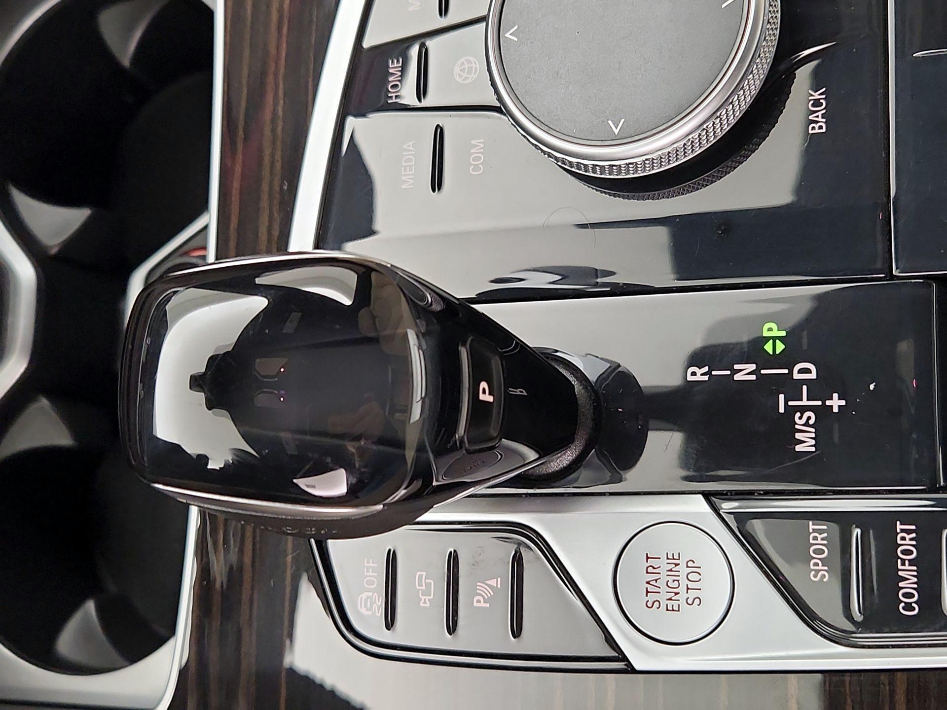 Thumbnail: 2021 BMW X7 - 18