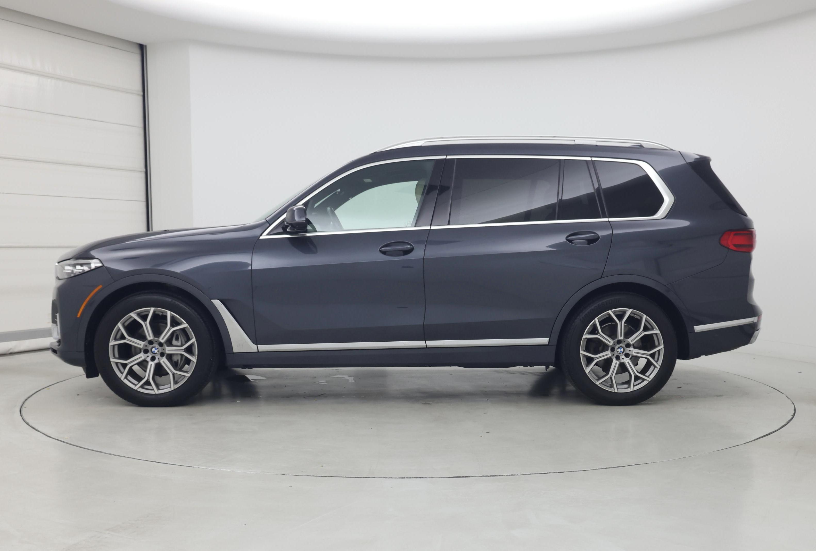 Thumbnail: 2021 BMW X7 - 3