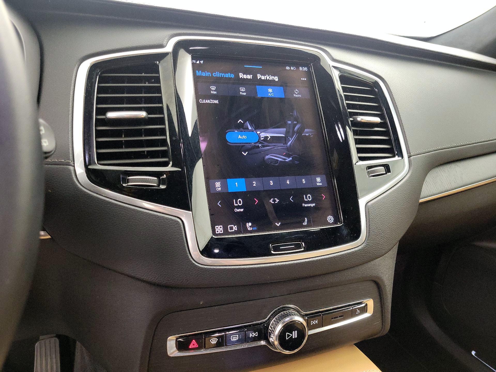 Thumbnail: 2023 Volvo XC90 - 17