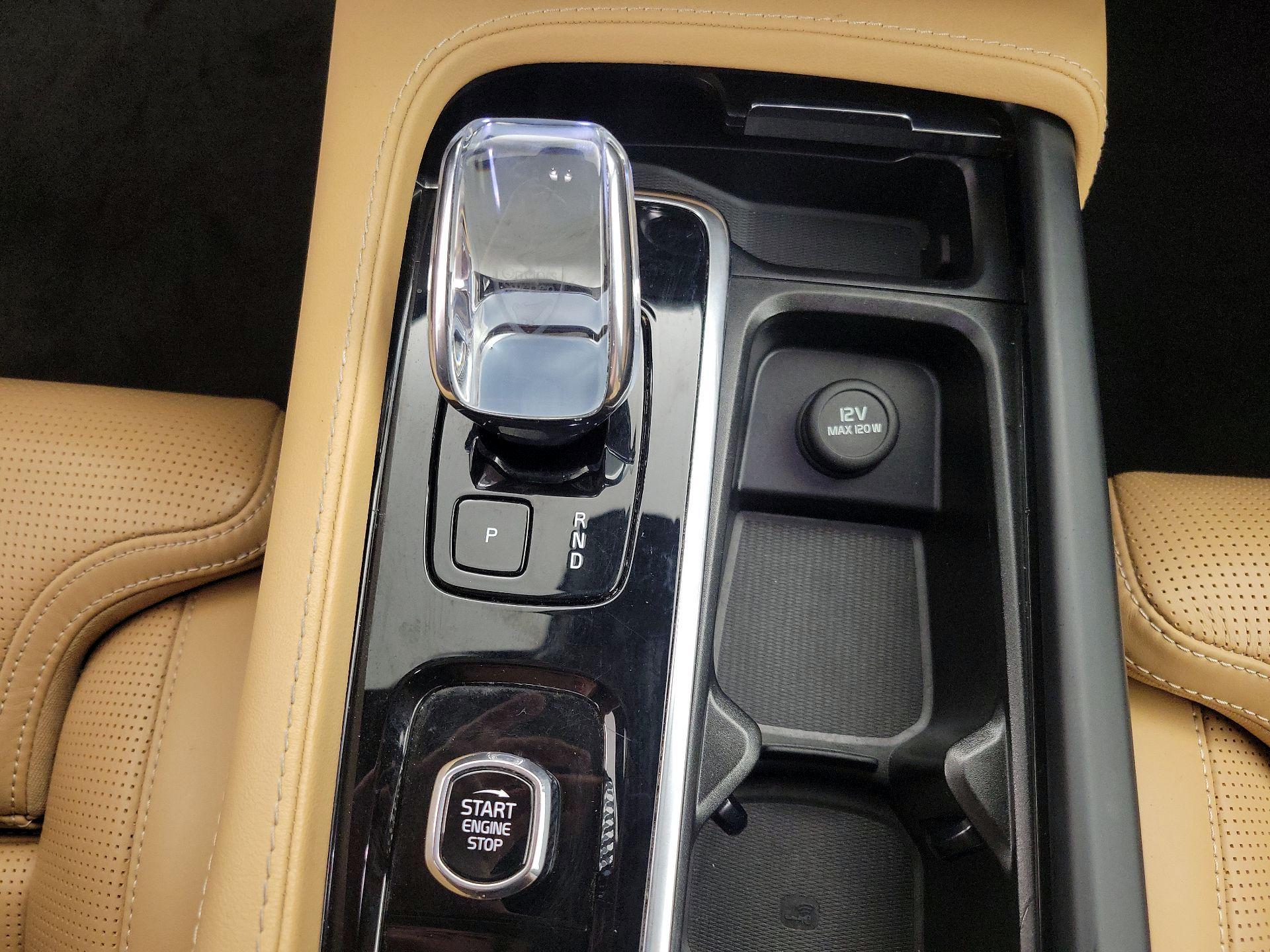 Thumbnail: 2023 Volvo XC90 - 18