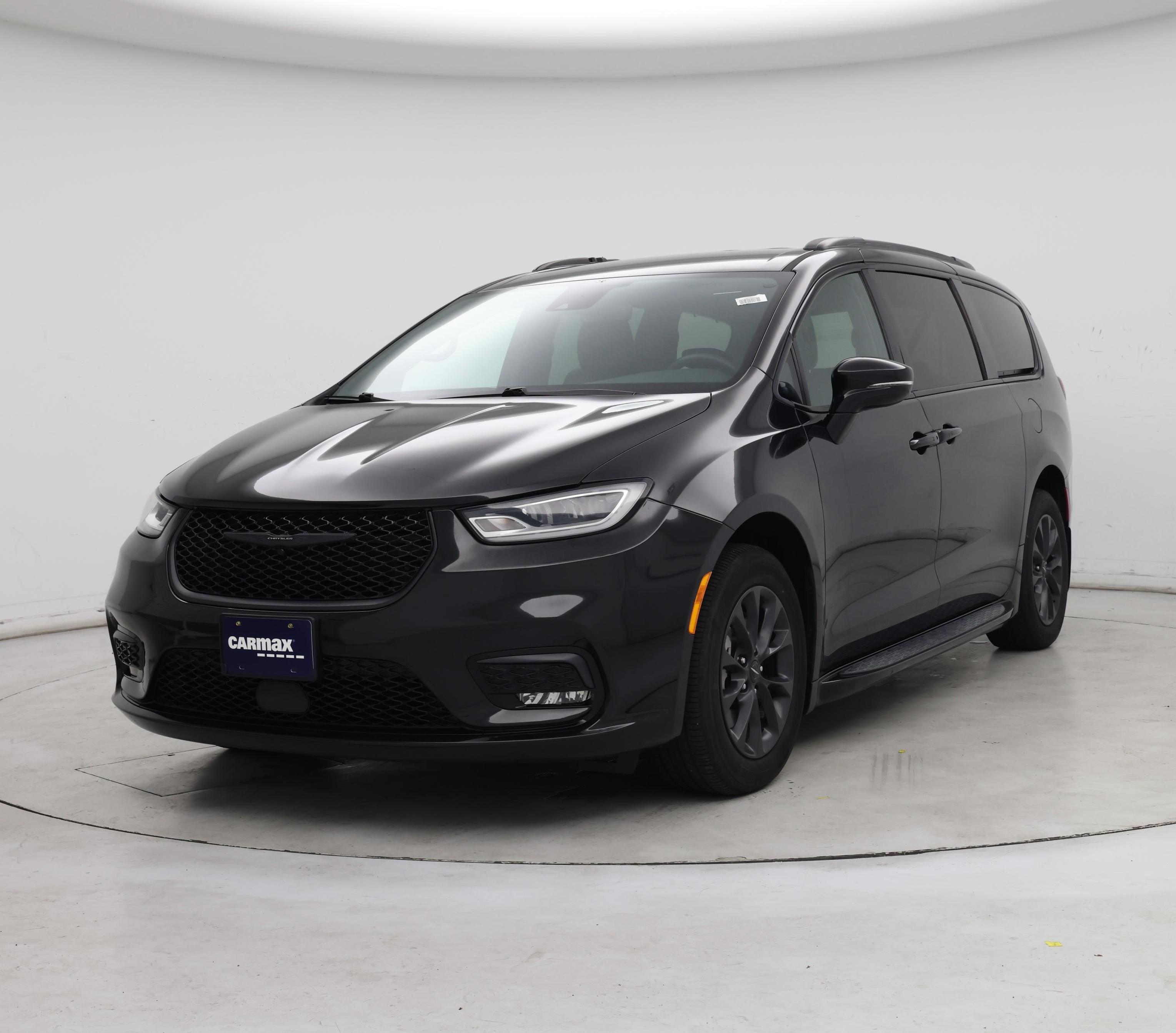 Thumbnail: 2021 Chrysler Pacifica - 4