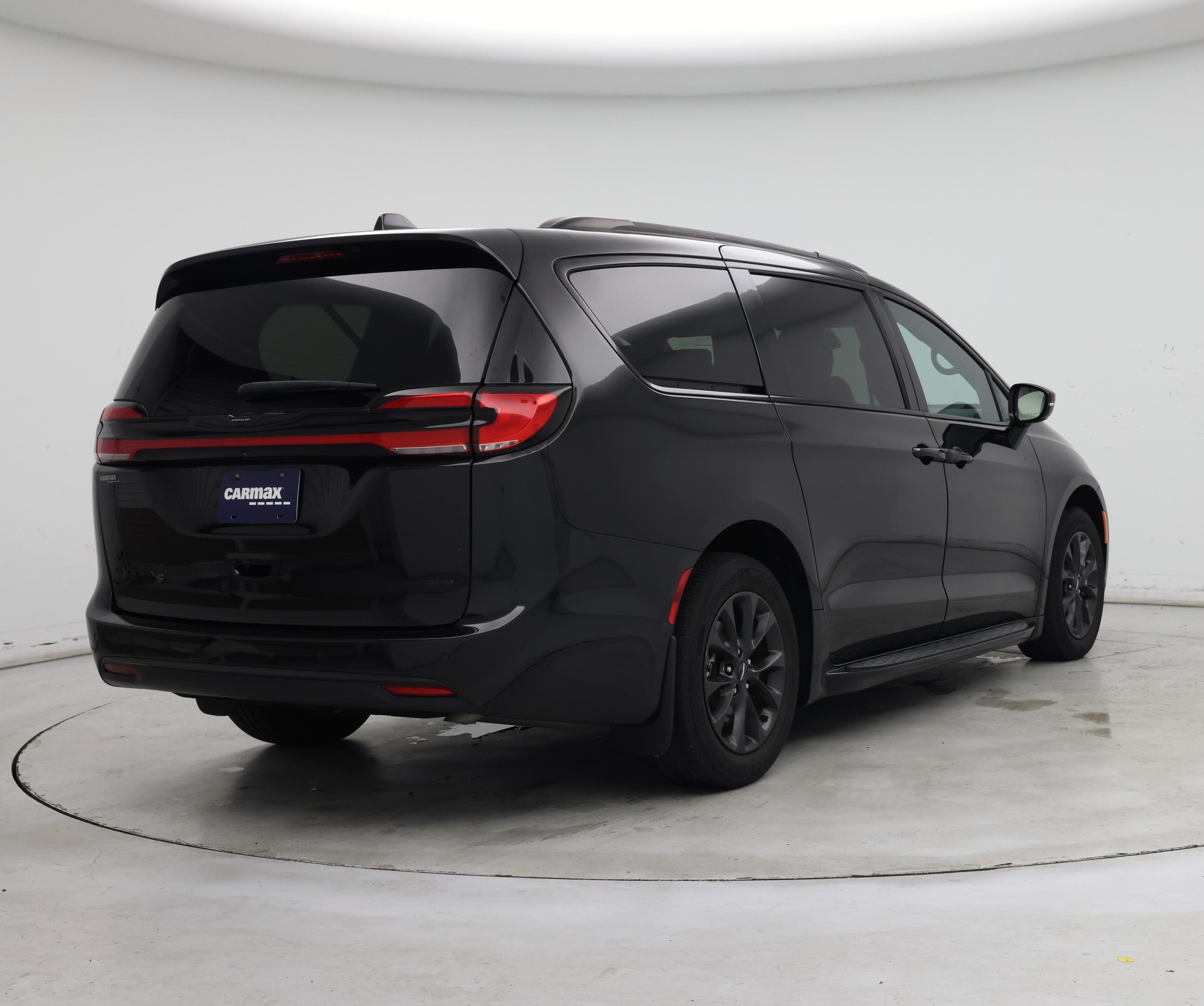 Thumbnail: 2021 Chrysler Pacifica - 8