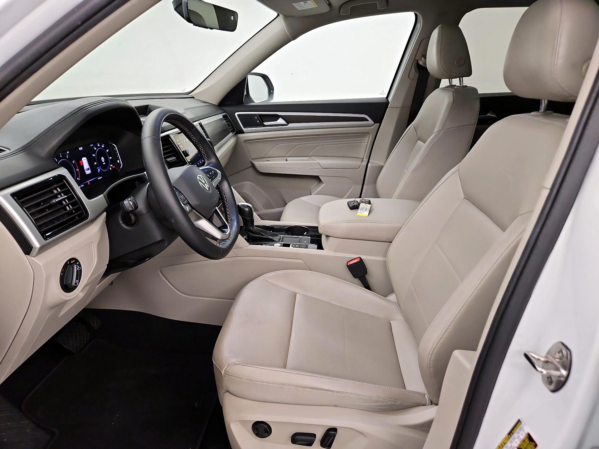 Thumbnail: 2022 Volkswagen Atlas - 11