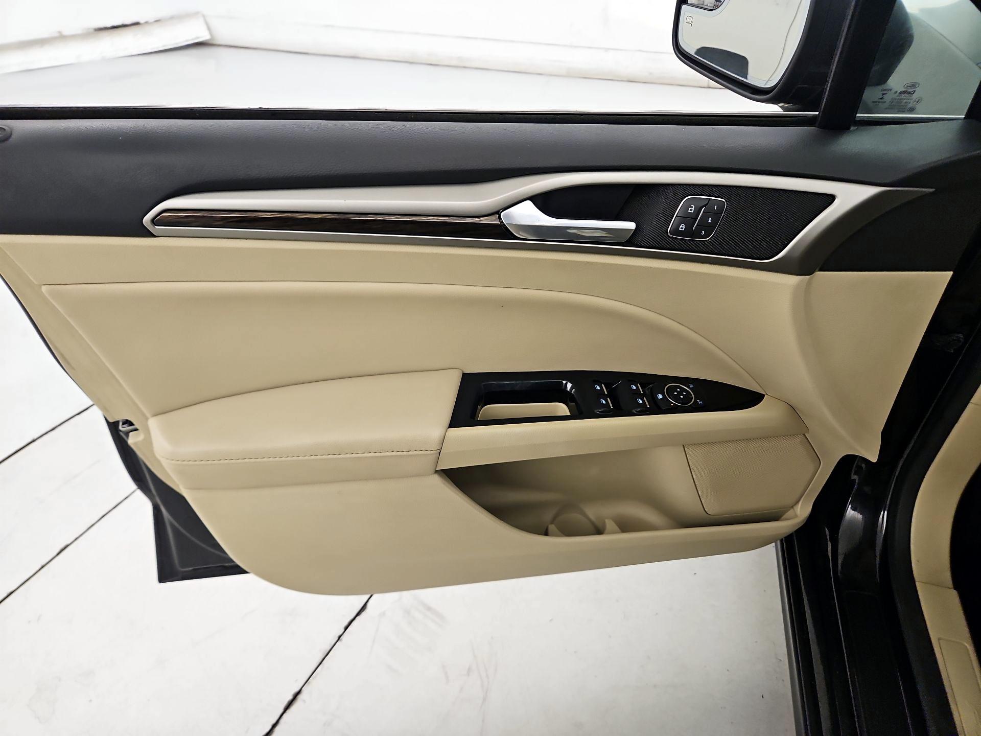 Thumbnail: 2014 Ford Fusion - 12