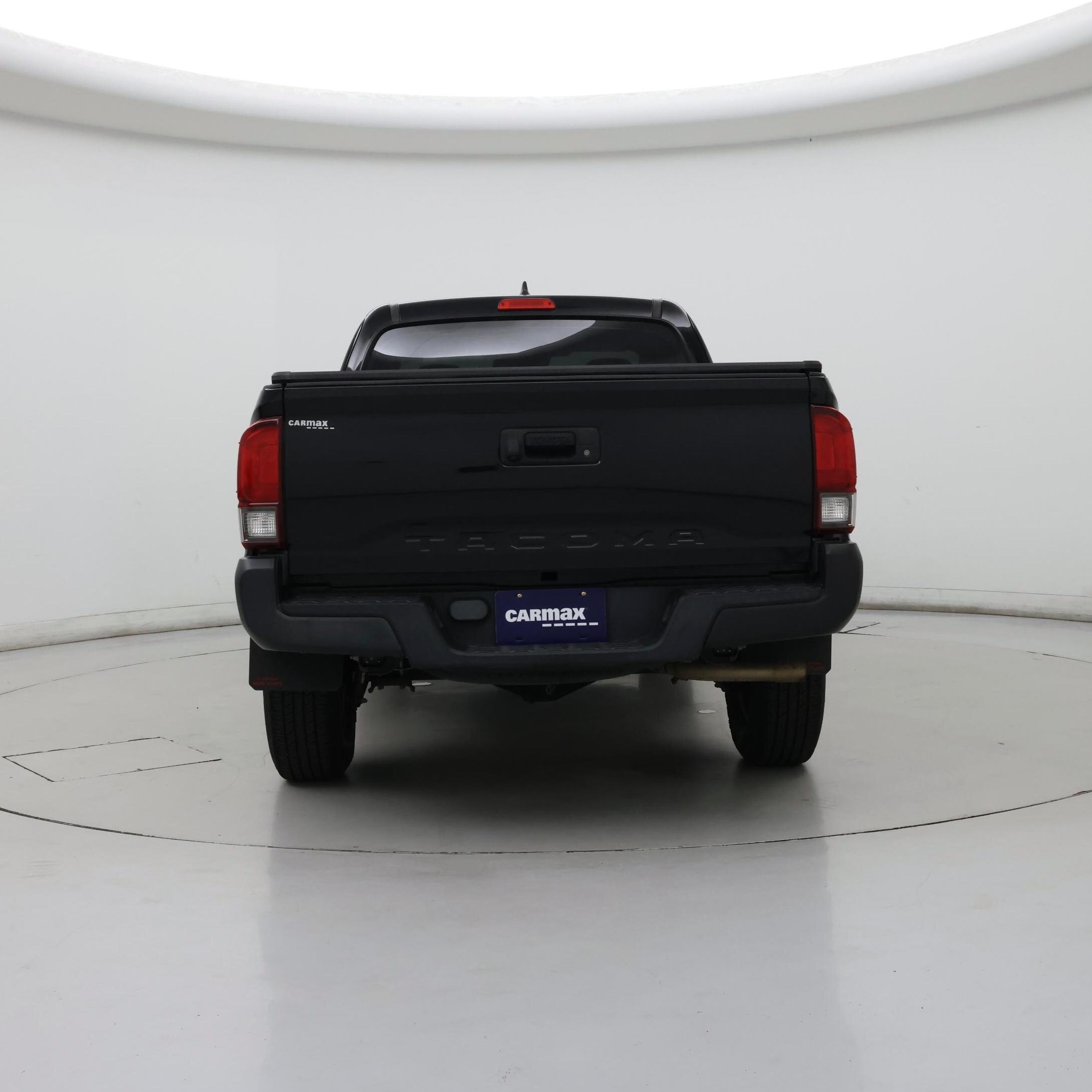 Thumbnail: 2018 Toyota Tacoma - 6