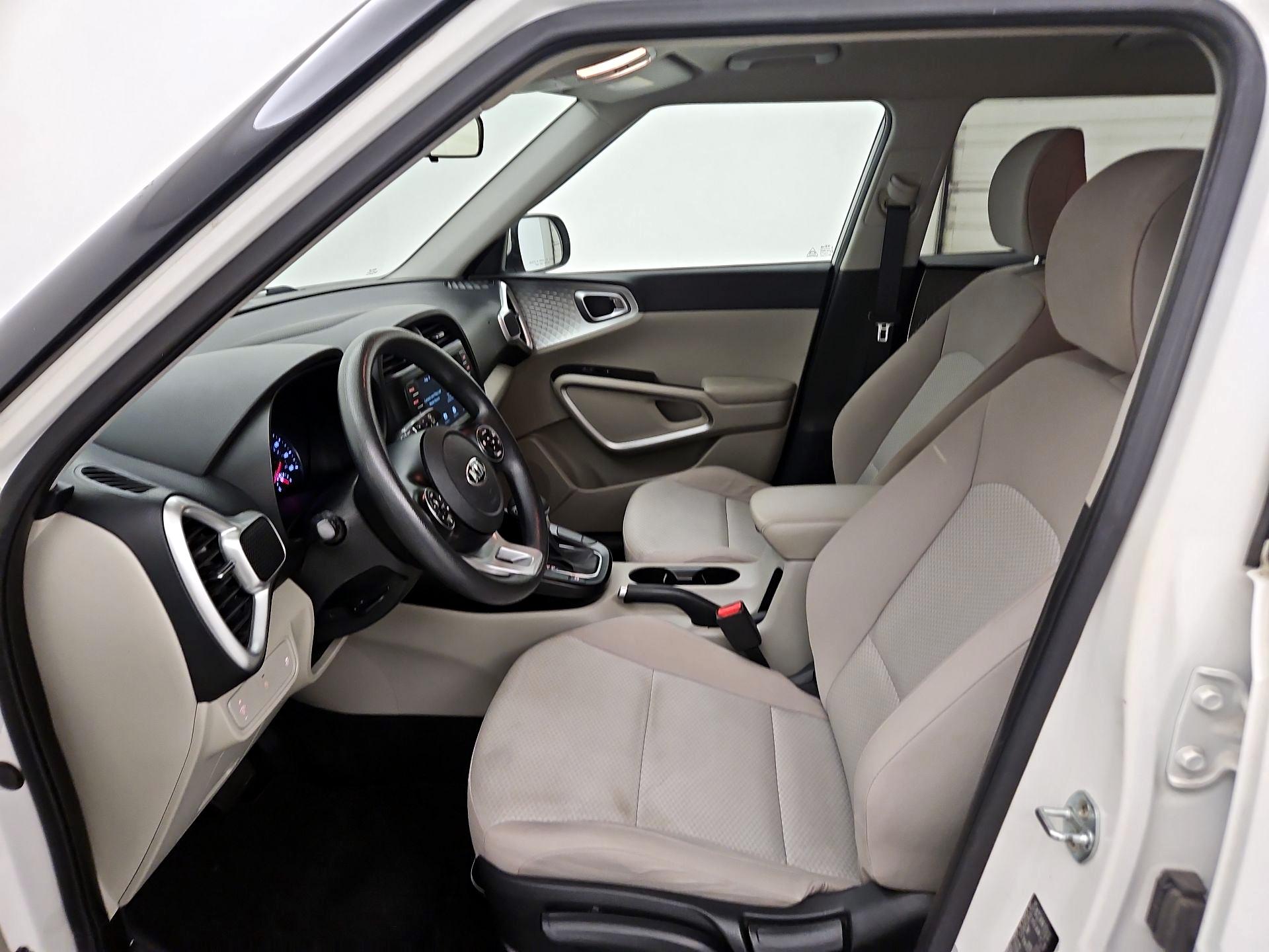Thumbnail: 2020 Kia Soul - 11