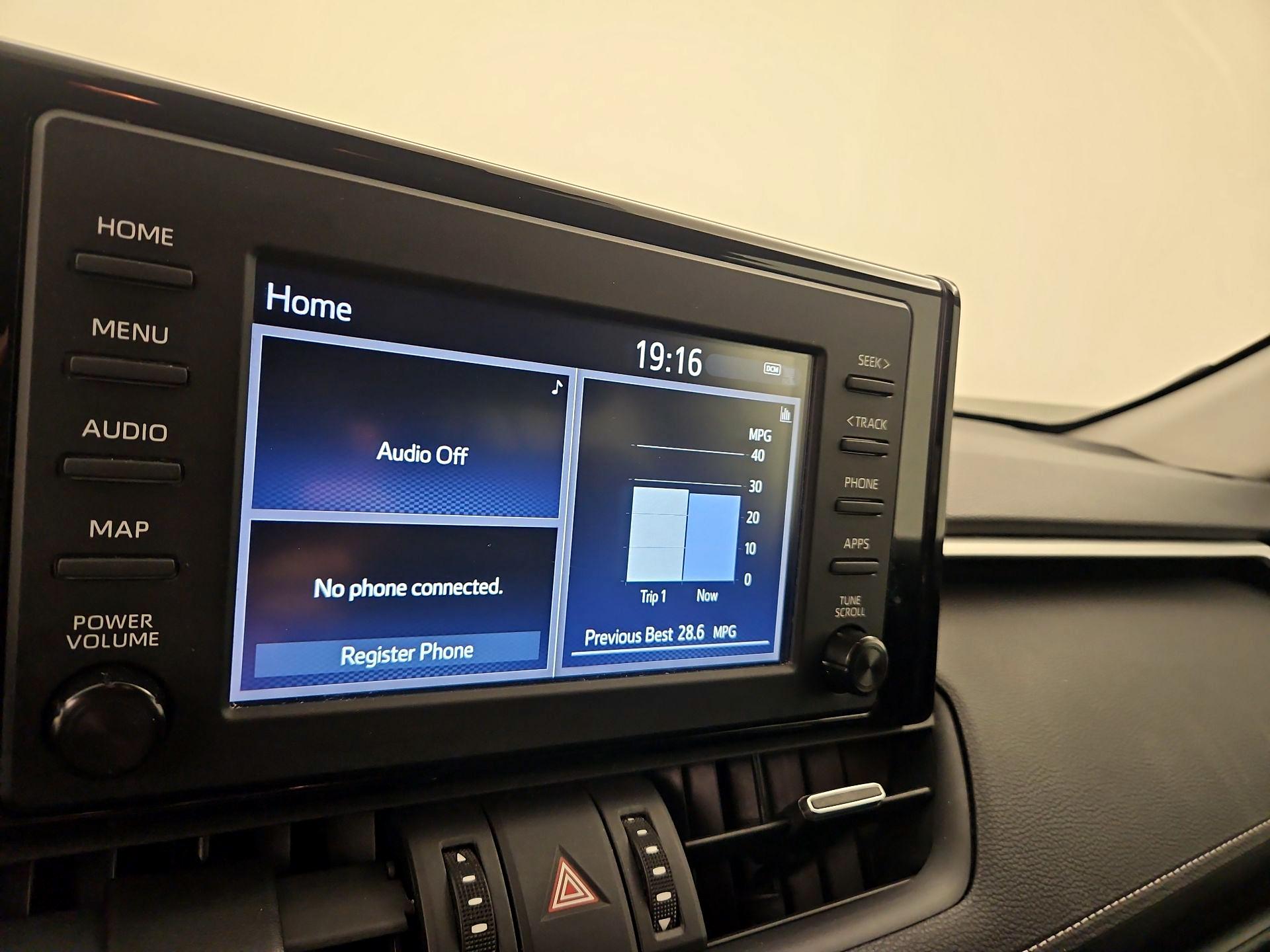 Thumbnail: 2019 Toyota RAV4 - 15