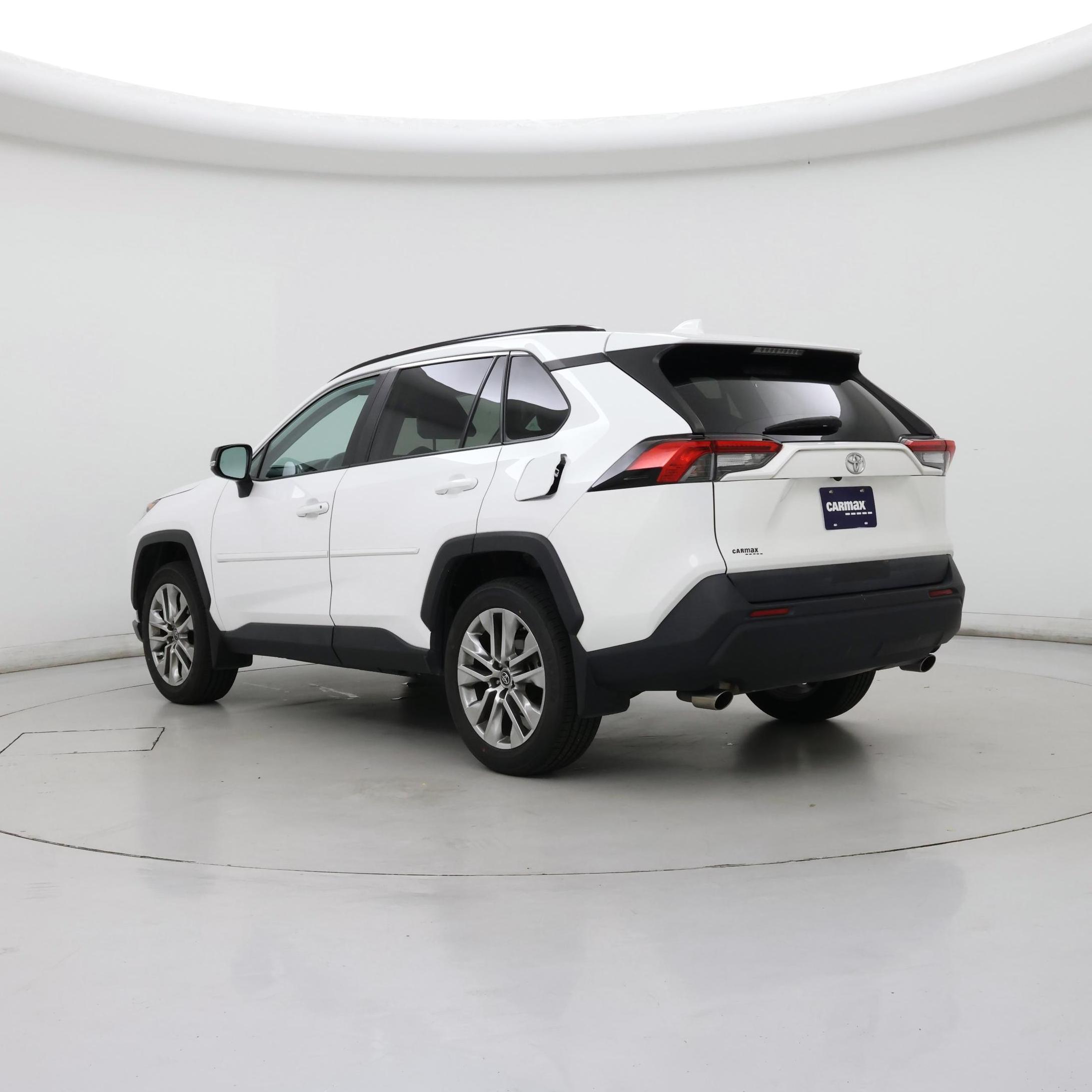 Thumbnail: 2019 Toyota RAV4 - 2