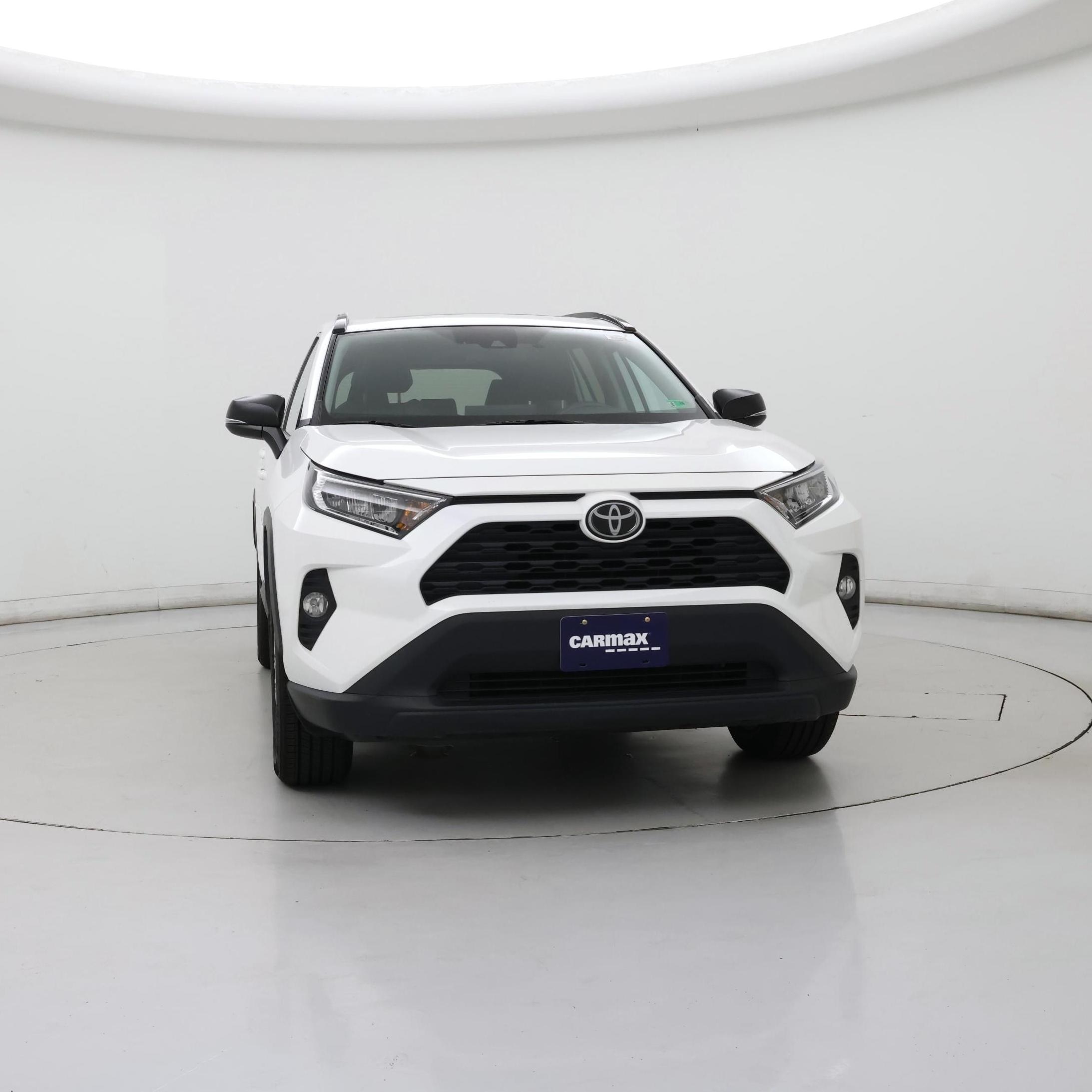 Thumbnail: 2019 Toyota RAV4 - 5