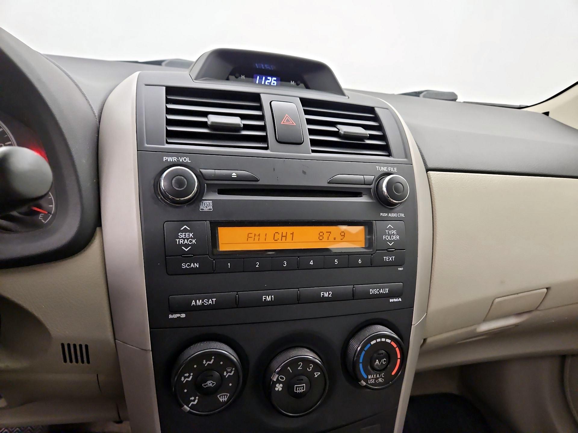 Thumbnail: 2013 Toyota Corolla - 14