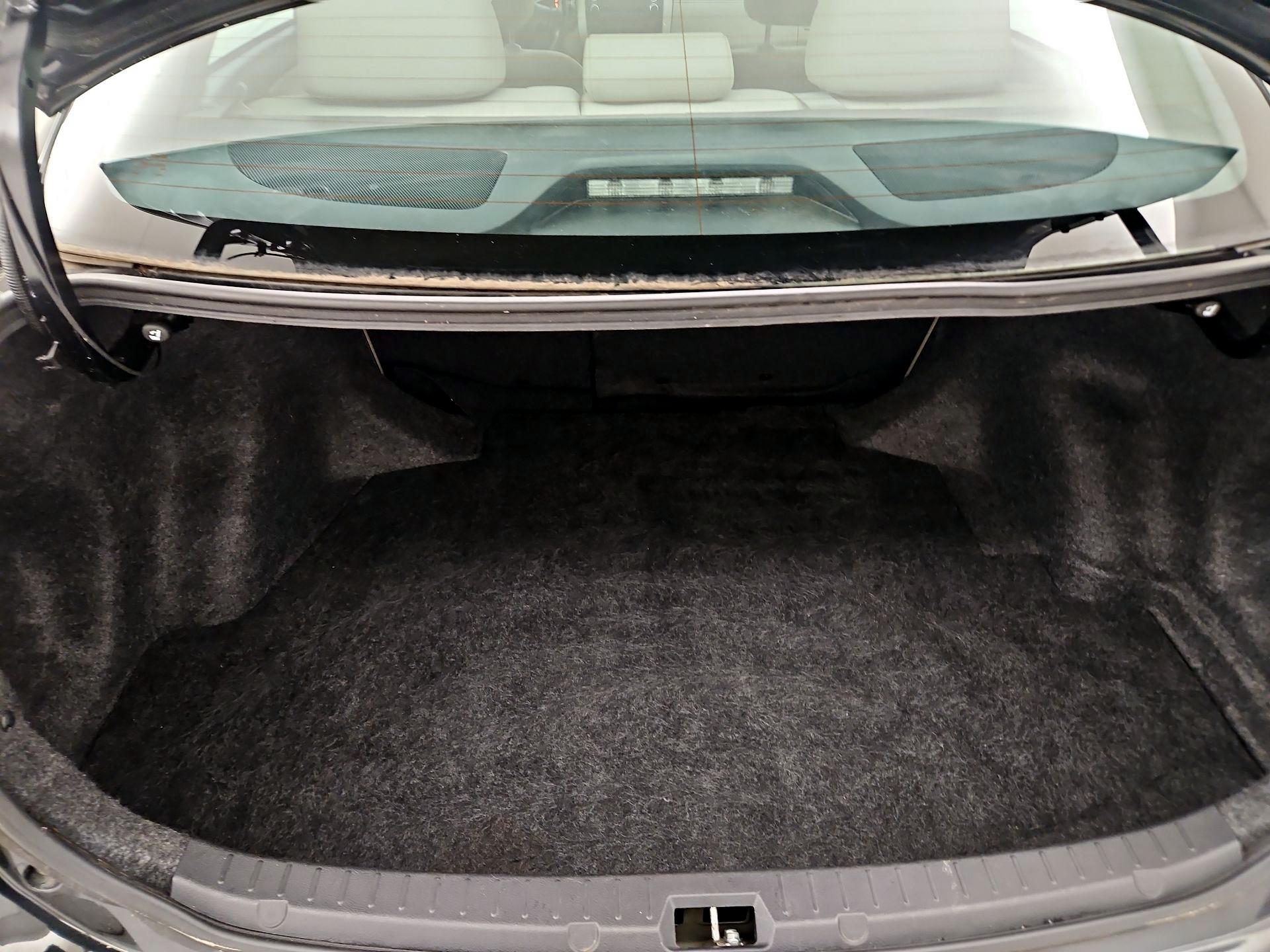 Thumbnail: 2013 Toyota Corolla - 19