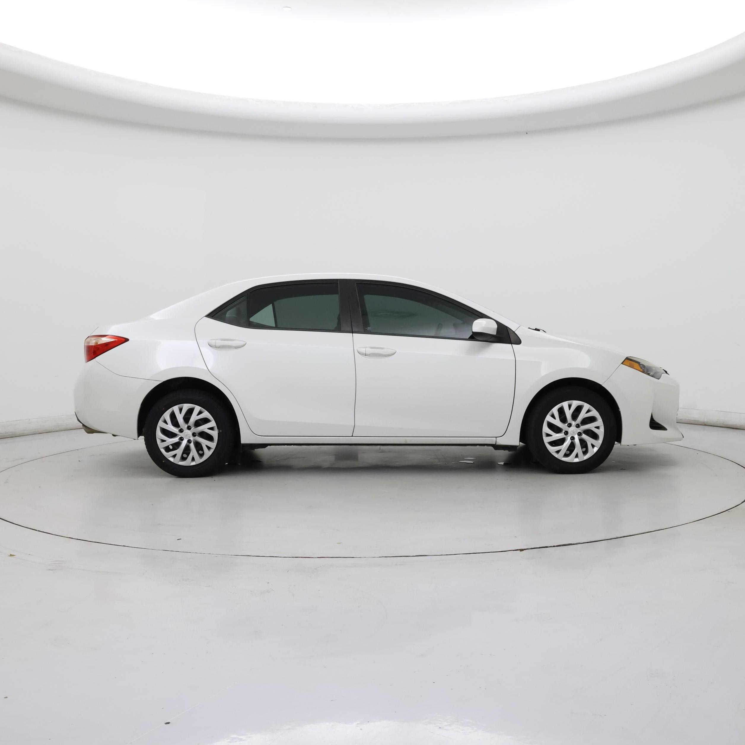 Thumbnail: 2017 Toyota Corolla - 7
