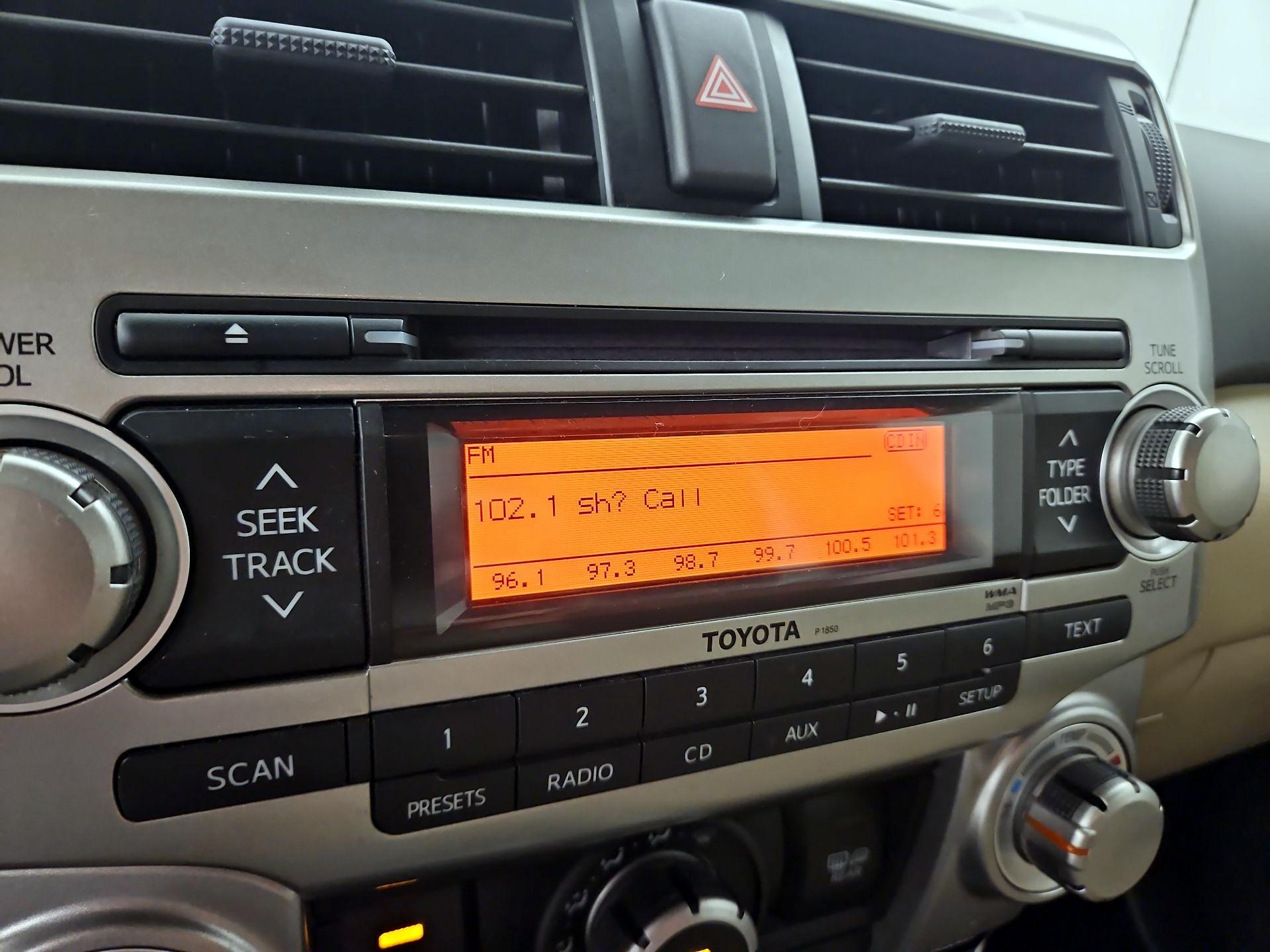 Thumbnail: 2013 Toyota 4Runner - 14