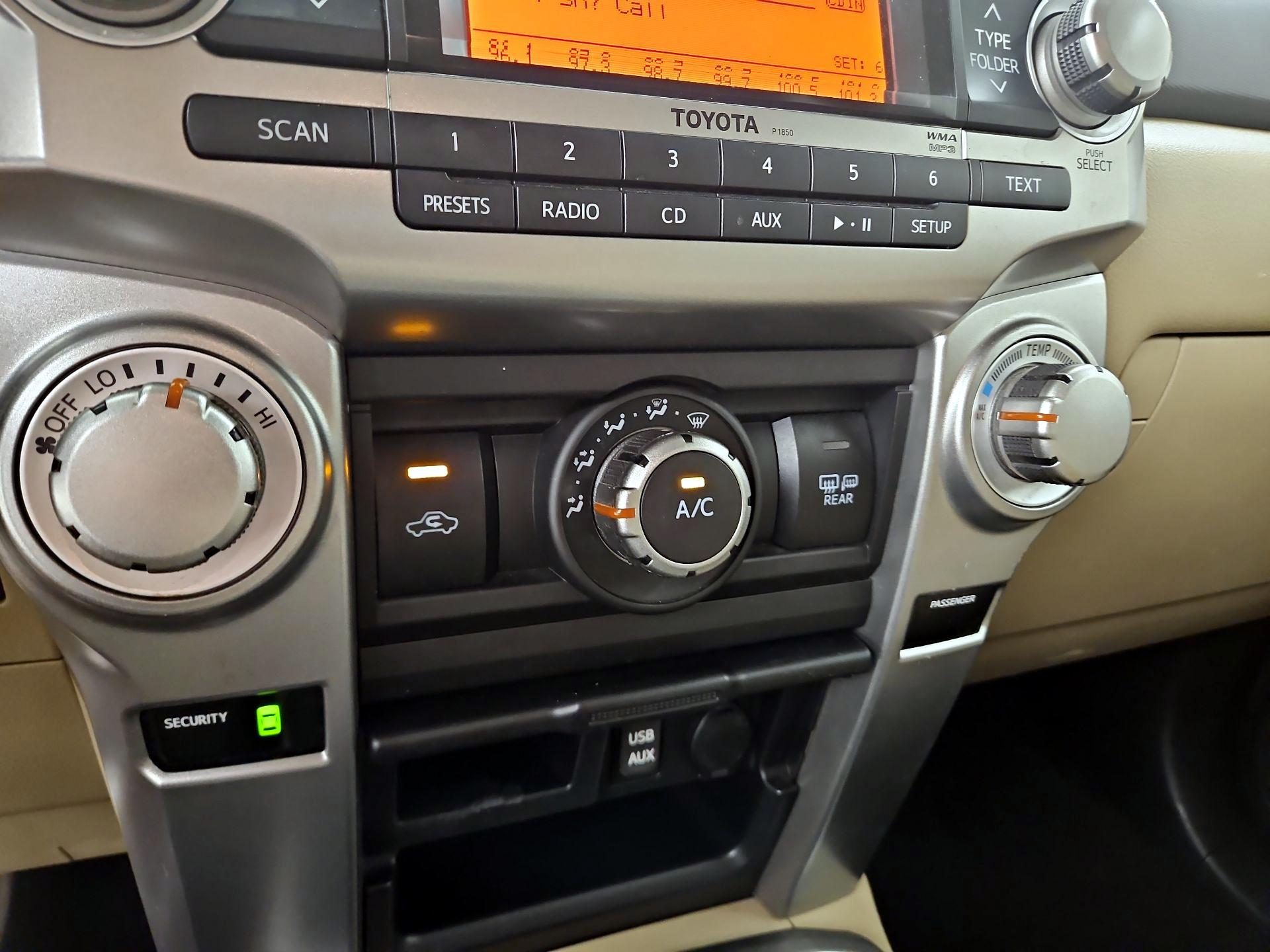 Thumbnail: 2013 Toyota 4Runner - 15