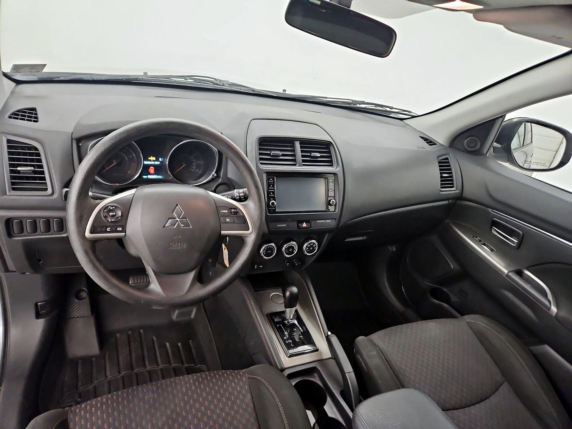 Thumbnail: 2018 Mitsubishi Outlander Sport - 9