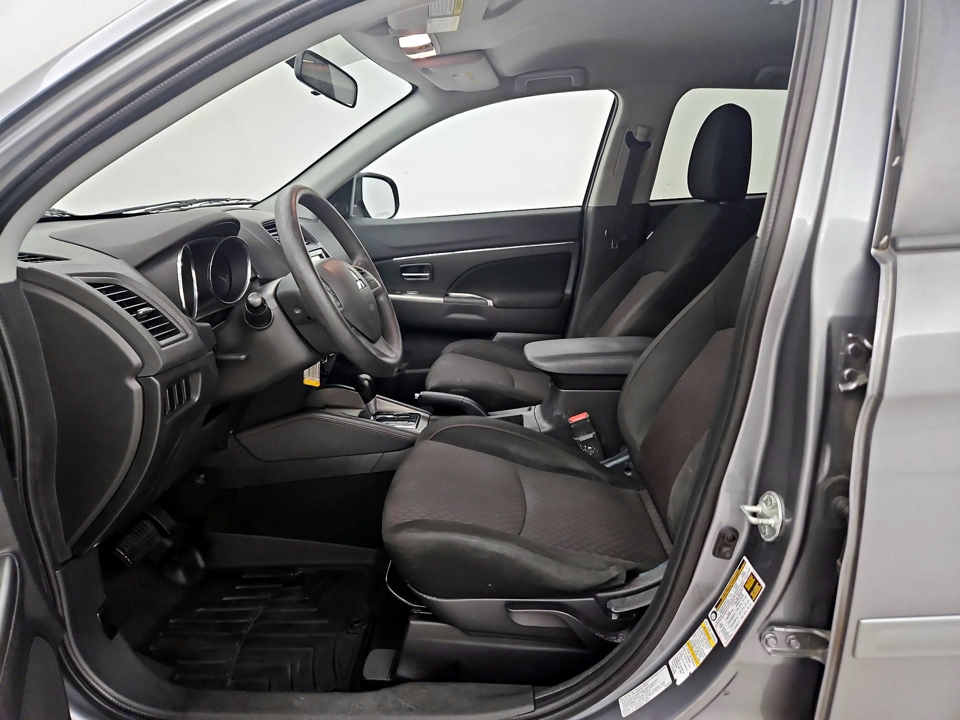 Thumbnail: 2018 Mitsubishi Outlander Sport - 11