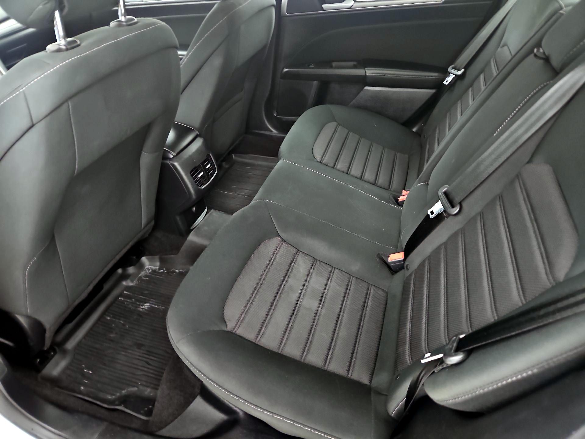 Thumbnail: 2020 Ford Fusion - 19