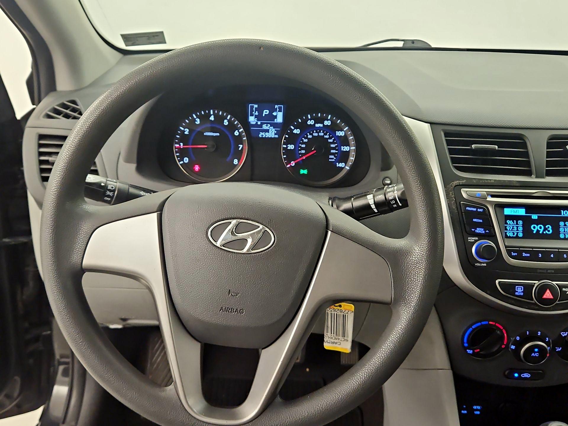 Thumbnail: 2017 Hyundai Accent - 10