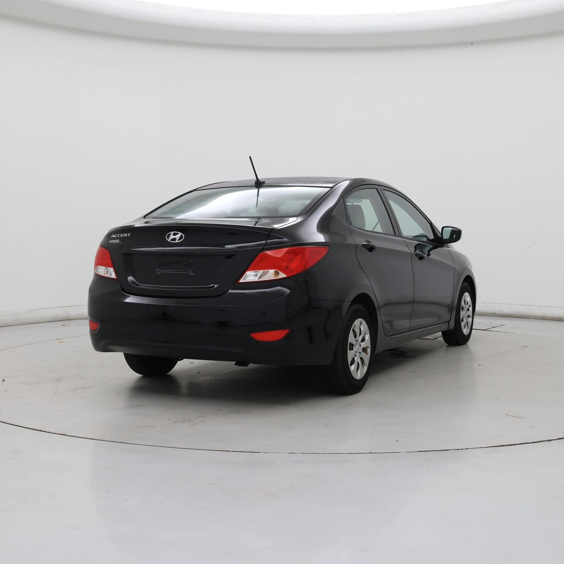 Thumbnail: 2017 Hyundai Accent - 8